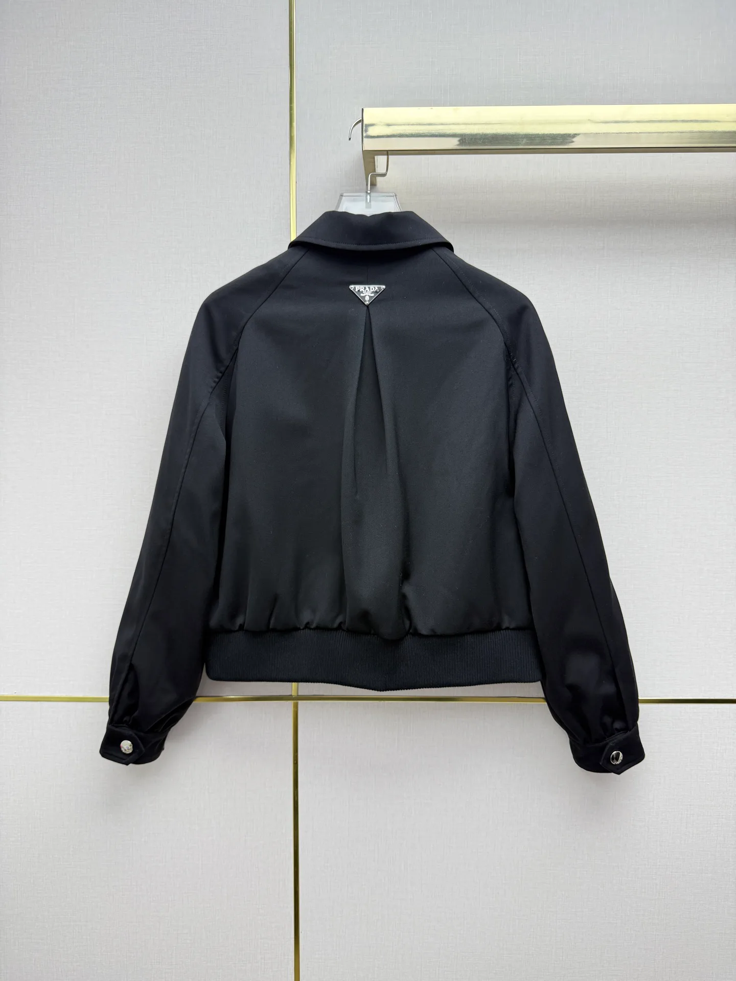 Куртки И Пуховики Женские Prada 18921551