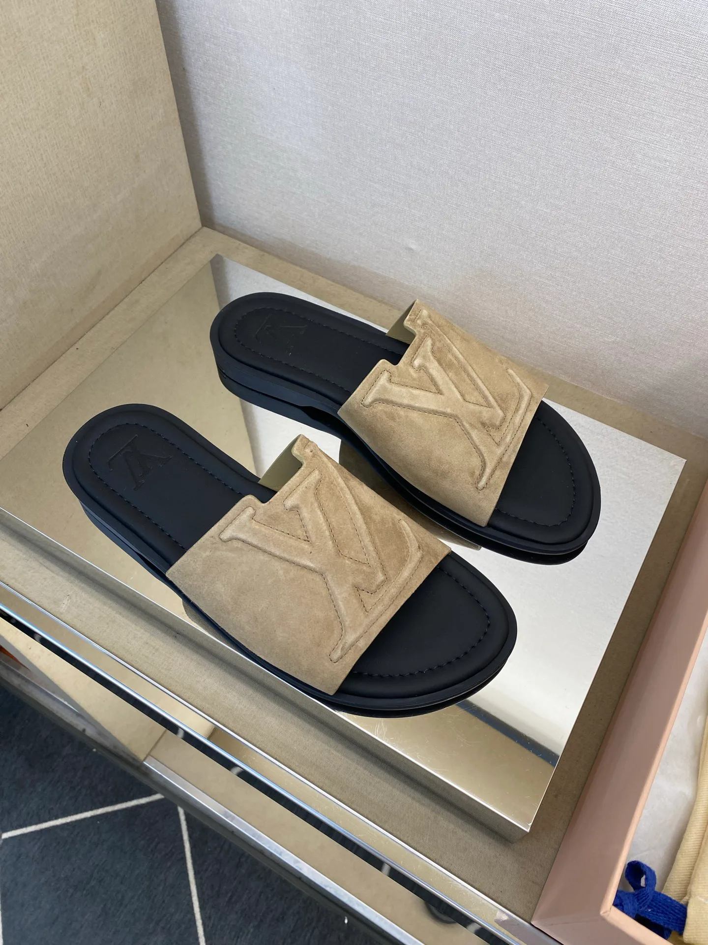Шлепанцы Мужские Louis Vuitton 11956852