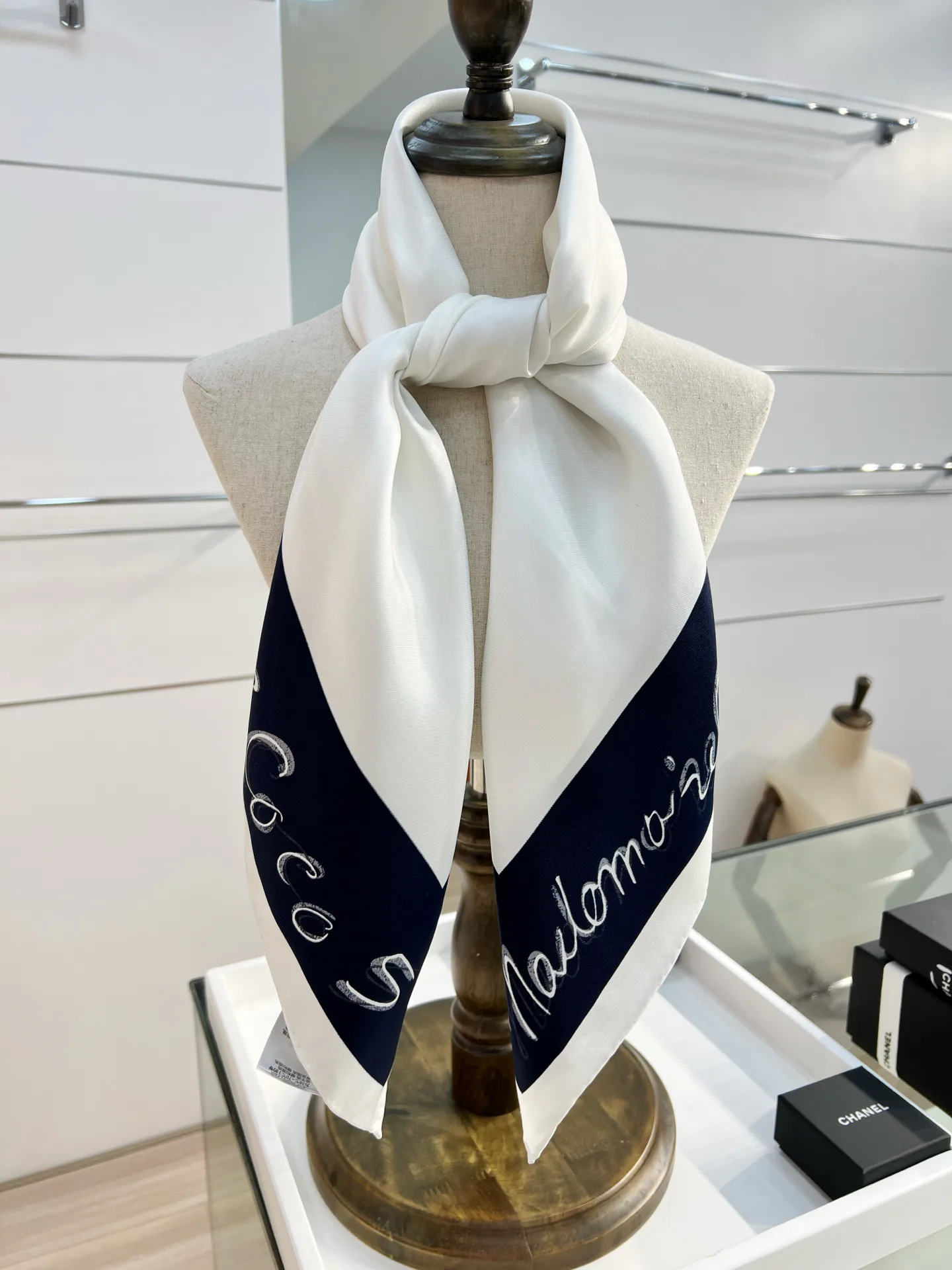 Платки Chanel 3499623