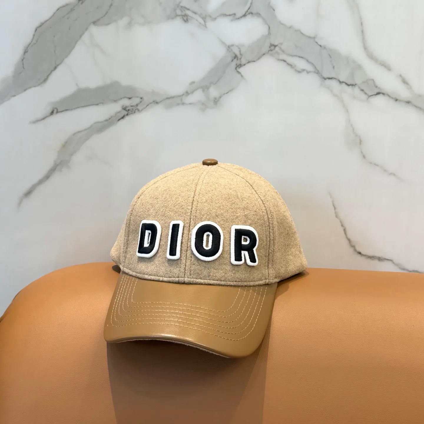 Головные Уборы Christian Dior 288579