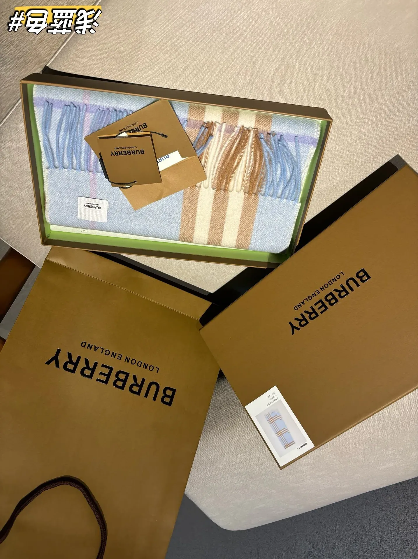 Шарфы Burberry 256993