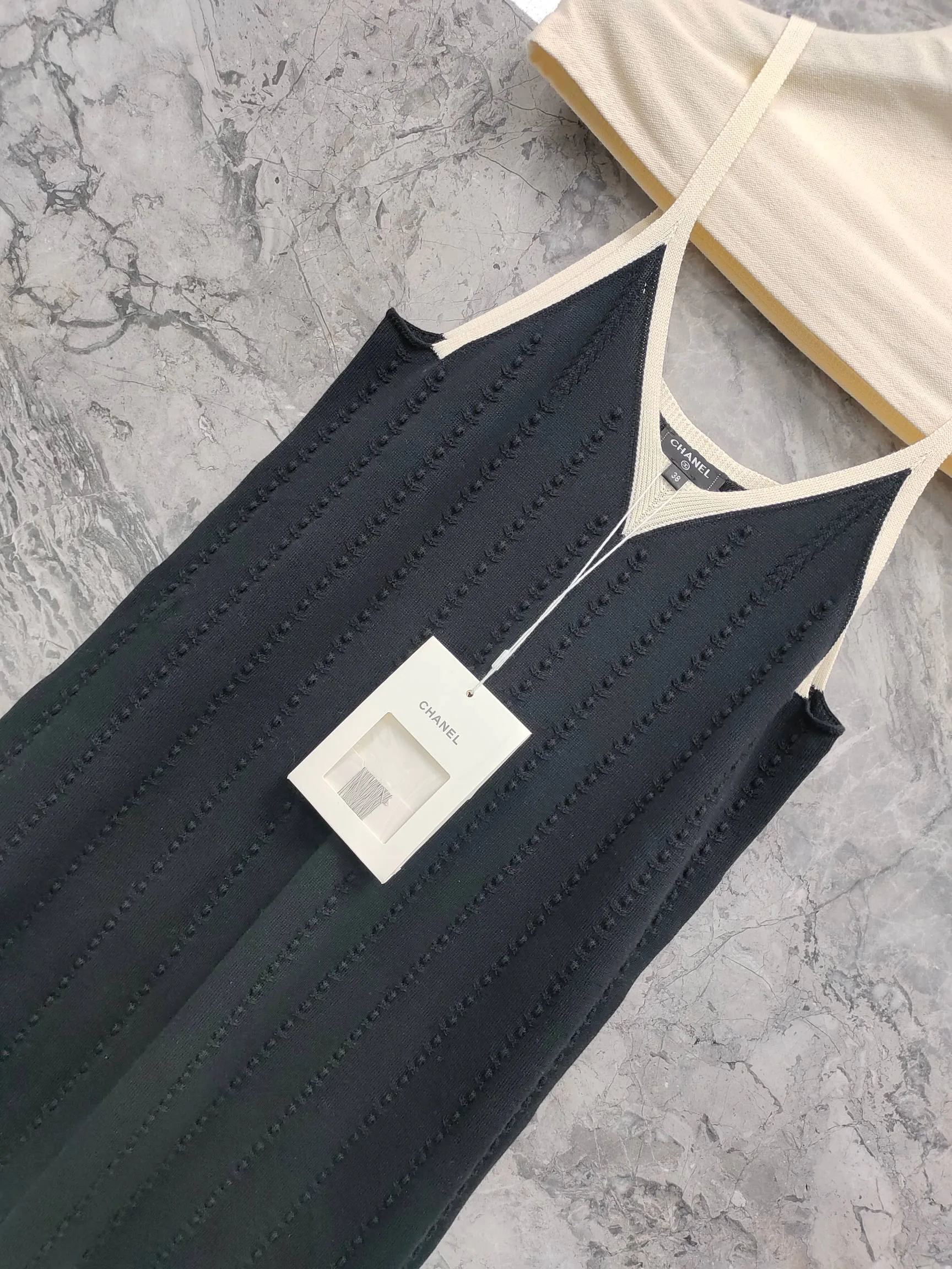 Платья Женские Chanel 10035993
