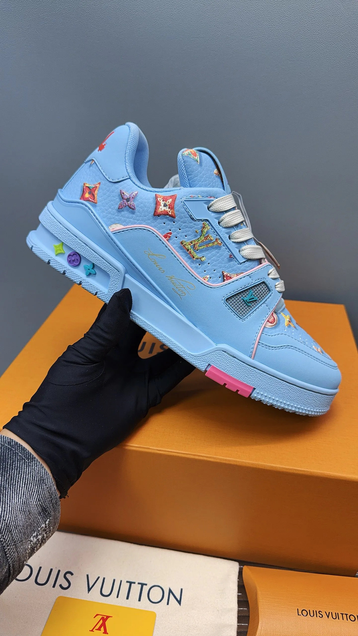 Кроссовки Женские Louis Vuitton 6134638