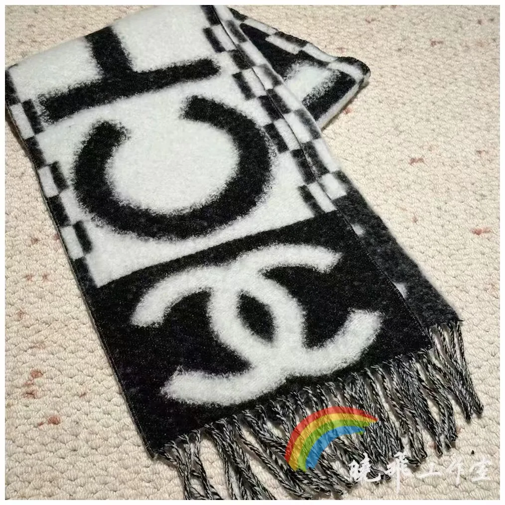 Шарфы Chanel 18322567