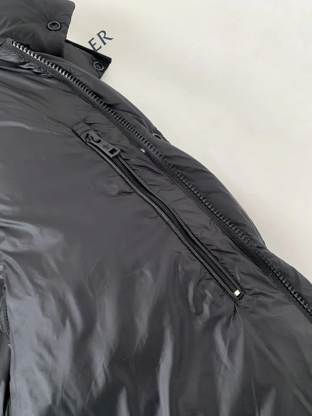 Куртки И Пуховики Мужские Moncler 441240