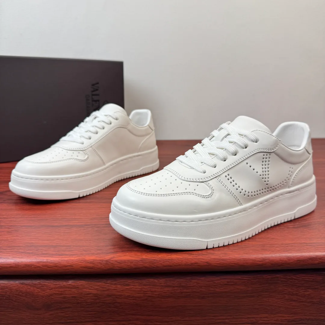 Кроссовки Мужские Valentino 13435982