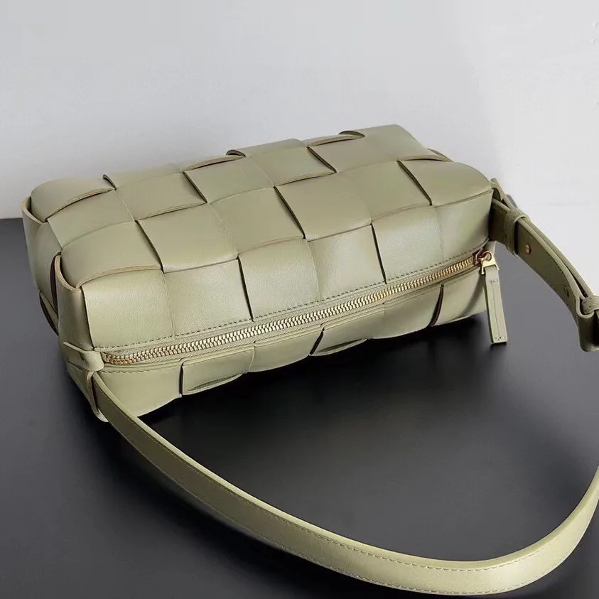 Сумки На Ремне Женские Bottega Veneta 11922462