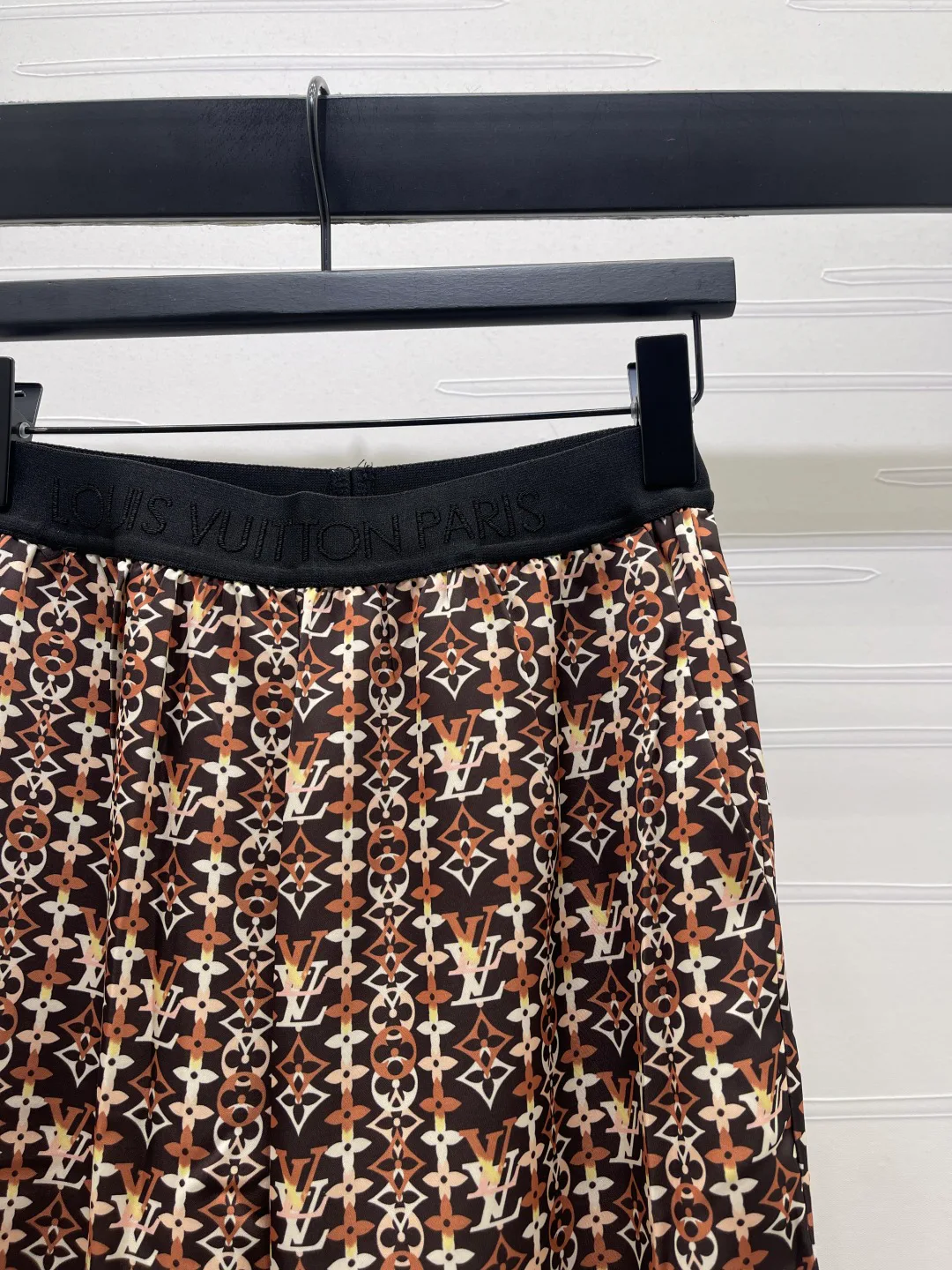 Брюки Женские Louis Vuitton 10932683