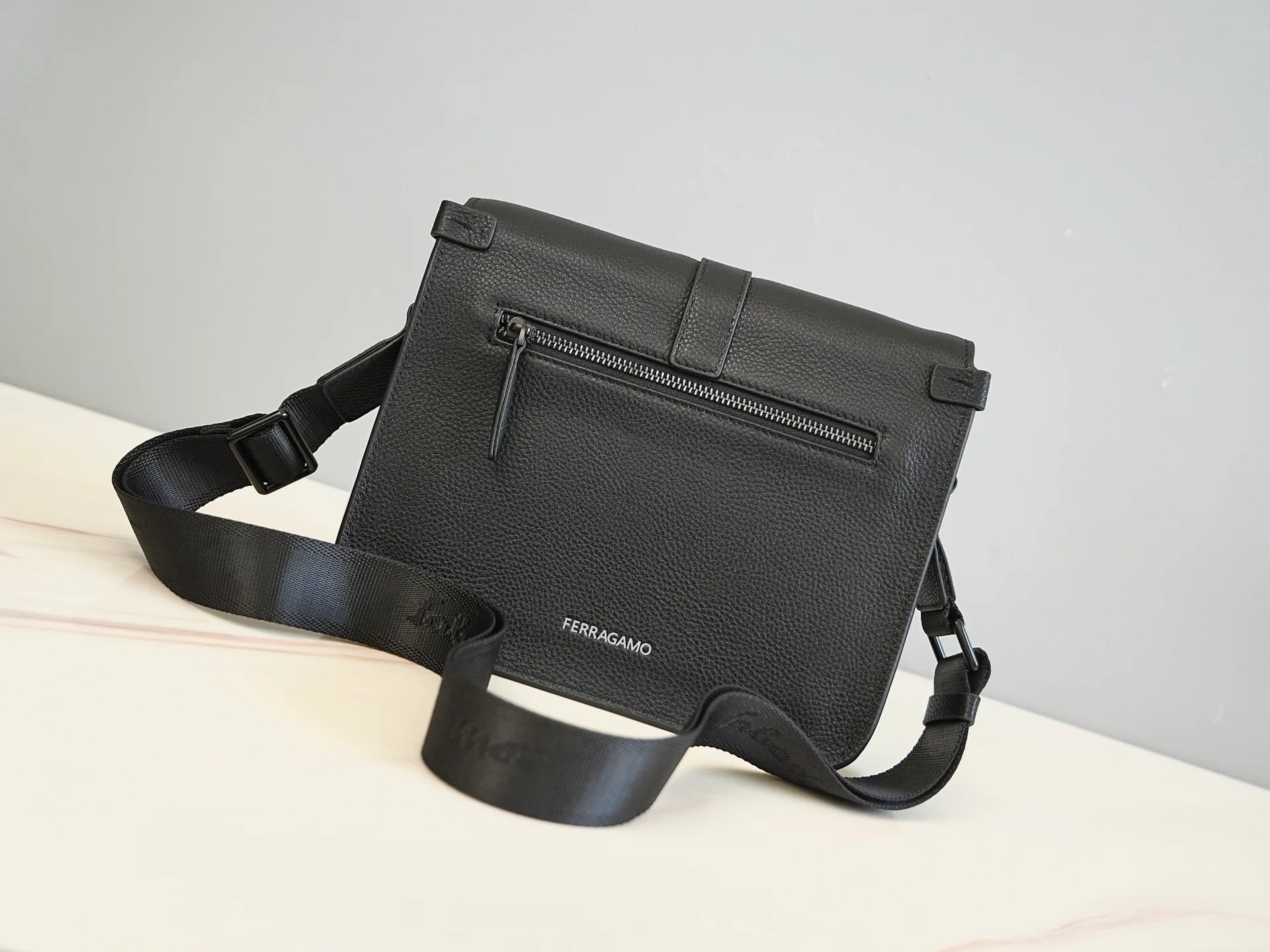 Кожаные Куртки И Дублёнки Мужские Salvatore Ferragamo 12723991