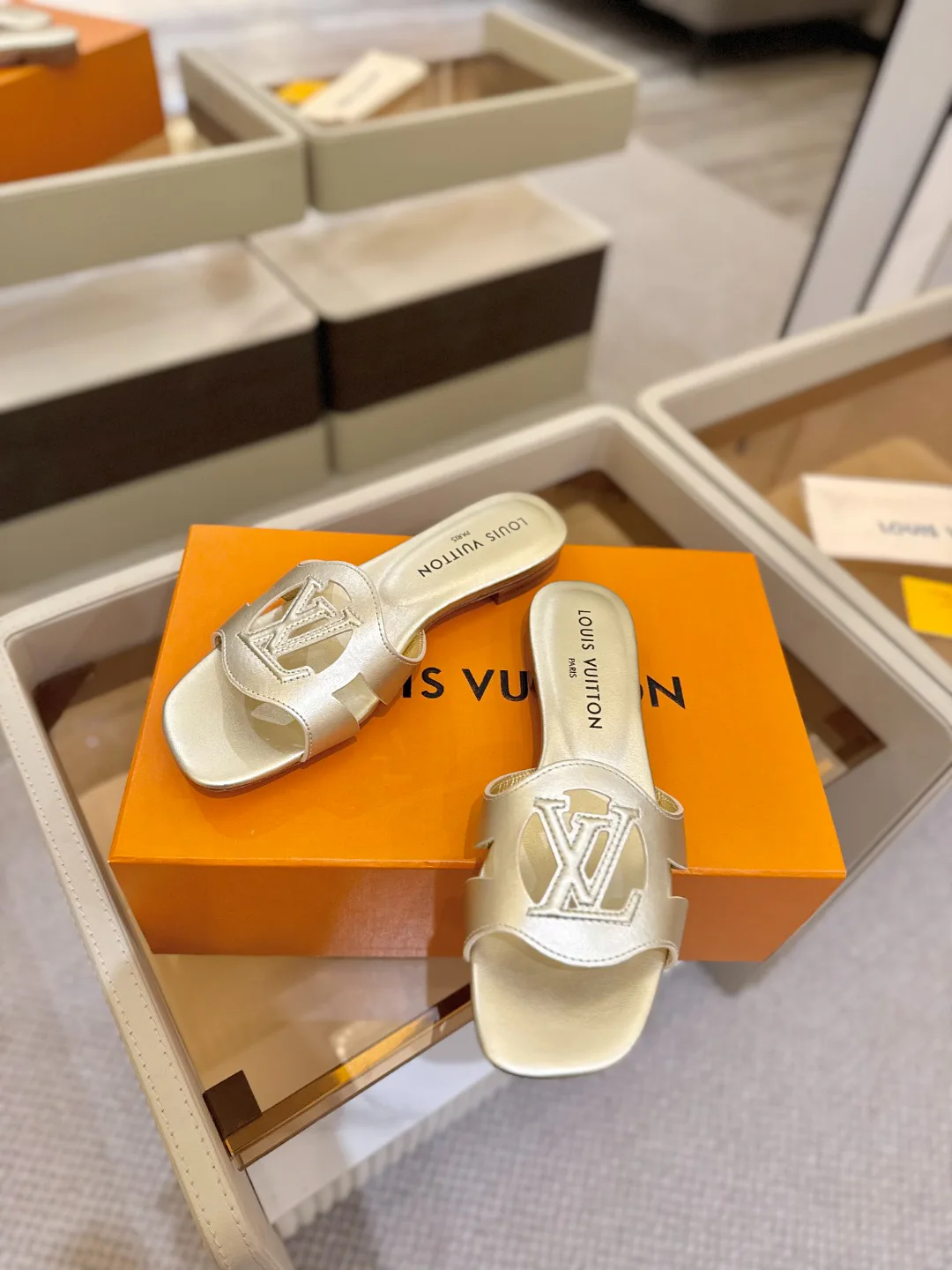 Сандалии Женские Louis Vuitton 9623534