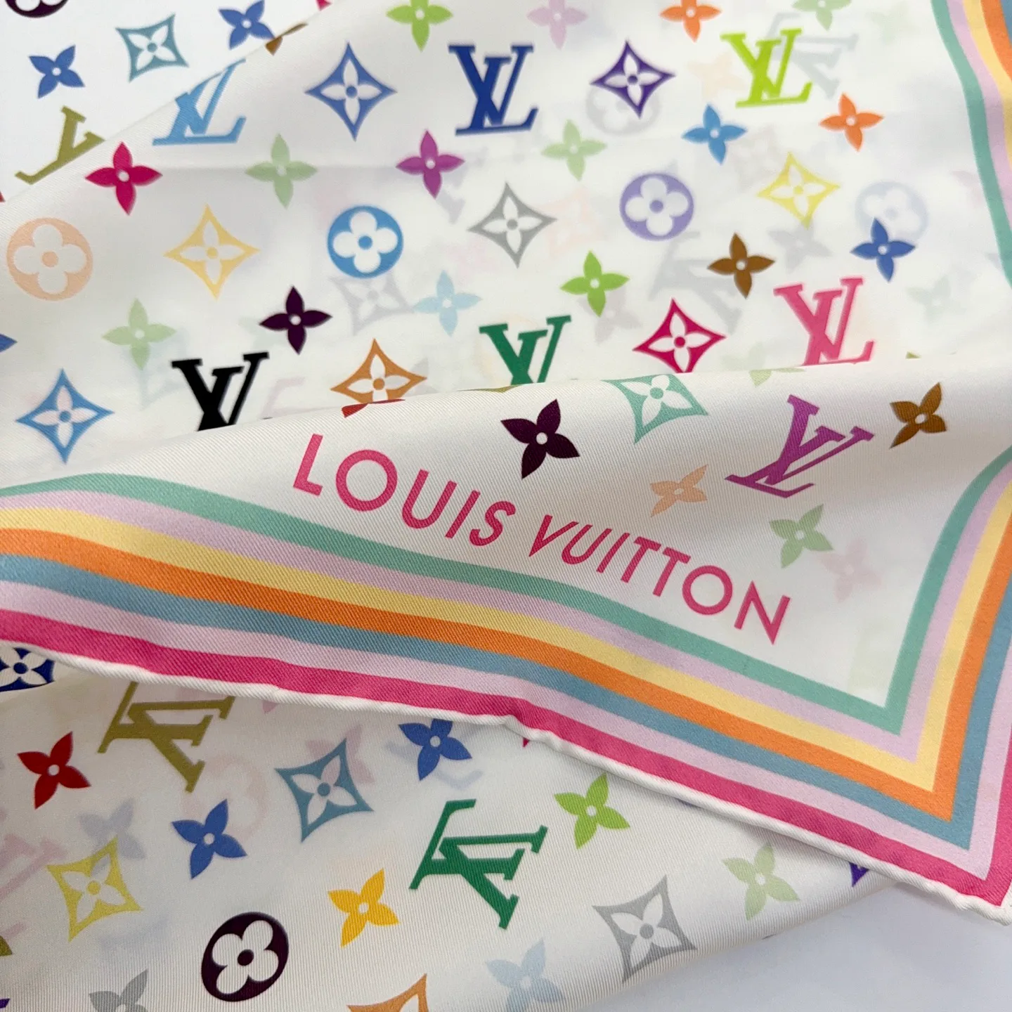 Шарфы Louis Vuitton 589989