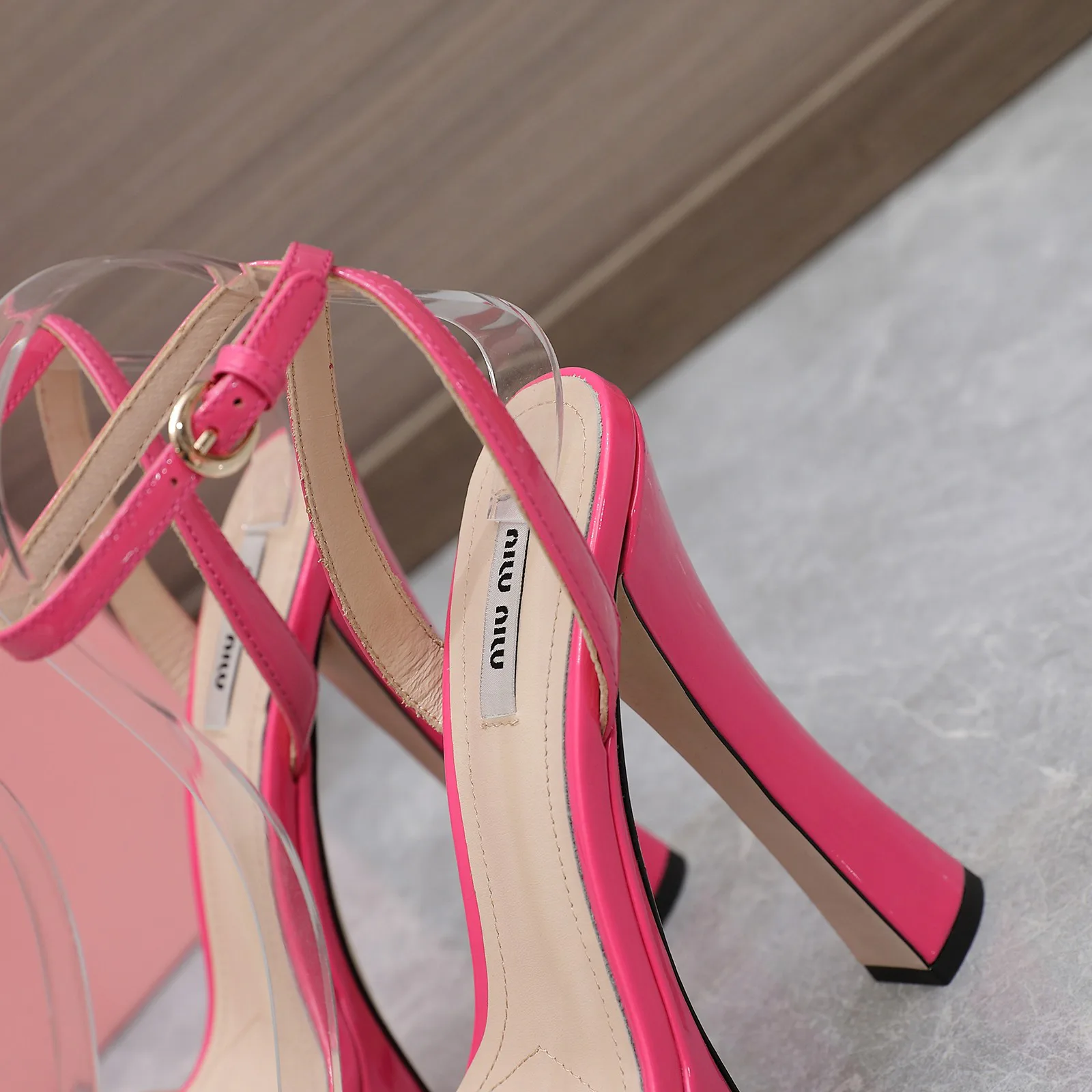 Босоножки Женские Miu Miu 11416370