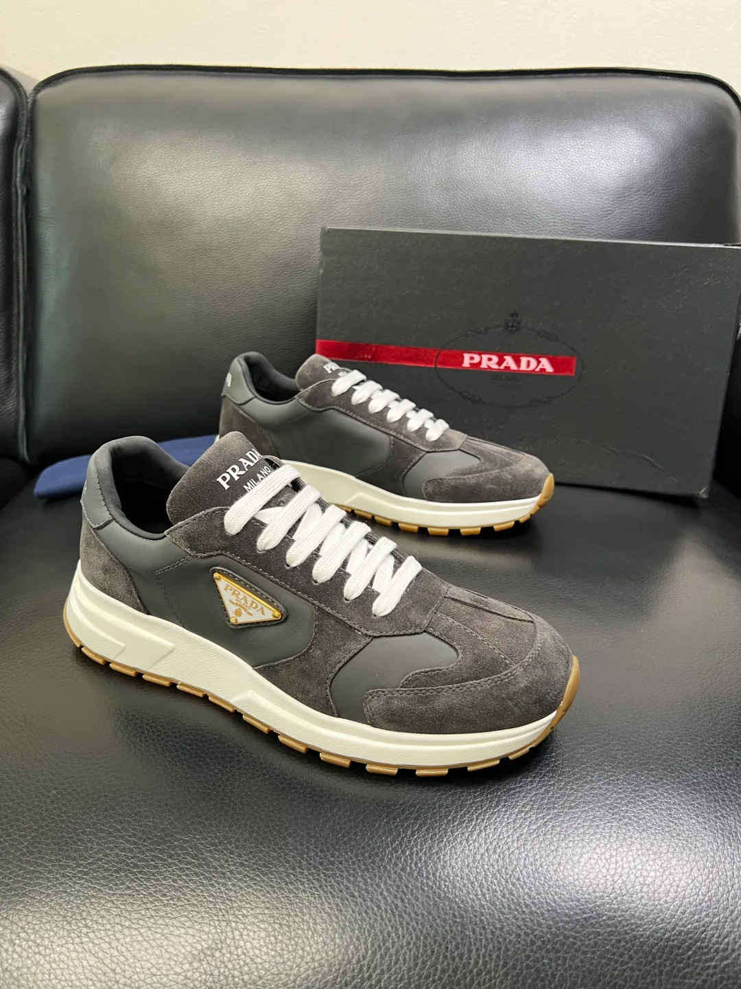 Кроссовки Женские Prada 471670