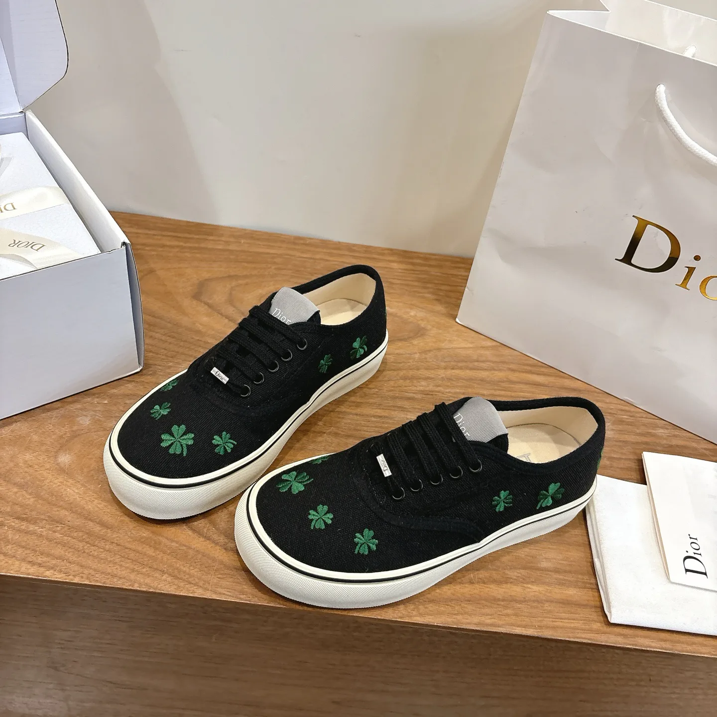 Кроссовки Женские Christian Dior 10000812