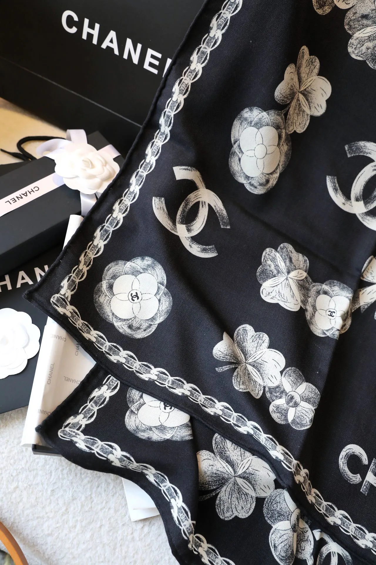 Шарфы Chanel 11631791