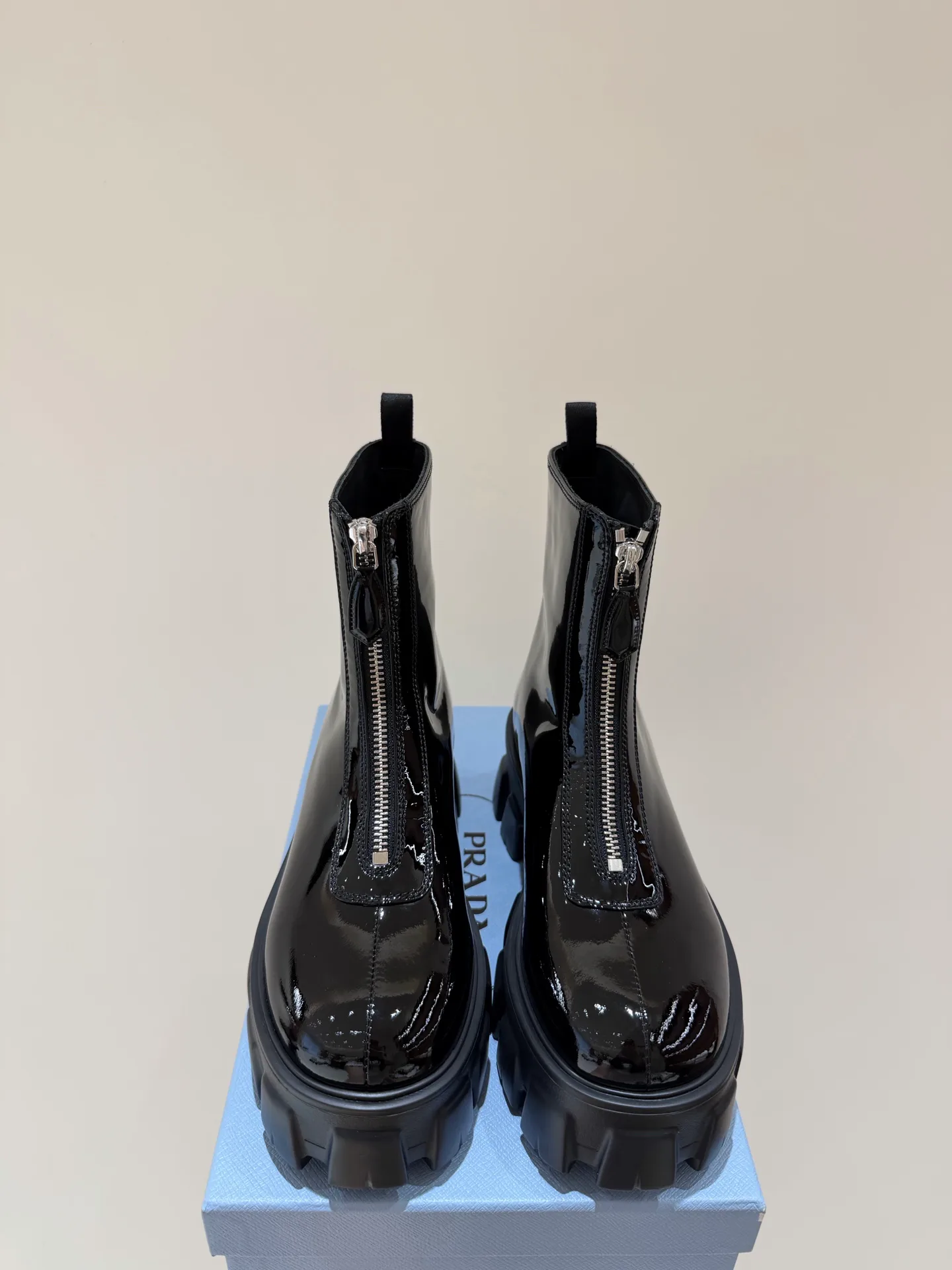 Ботинки Женские Prada 11705663