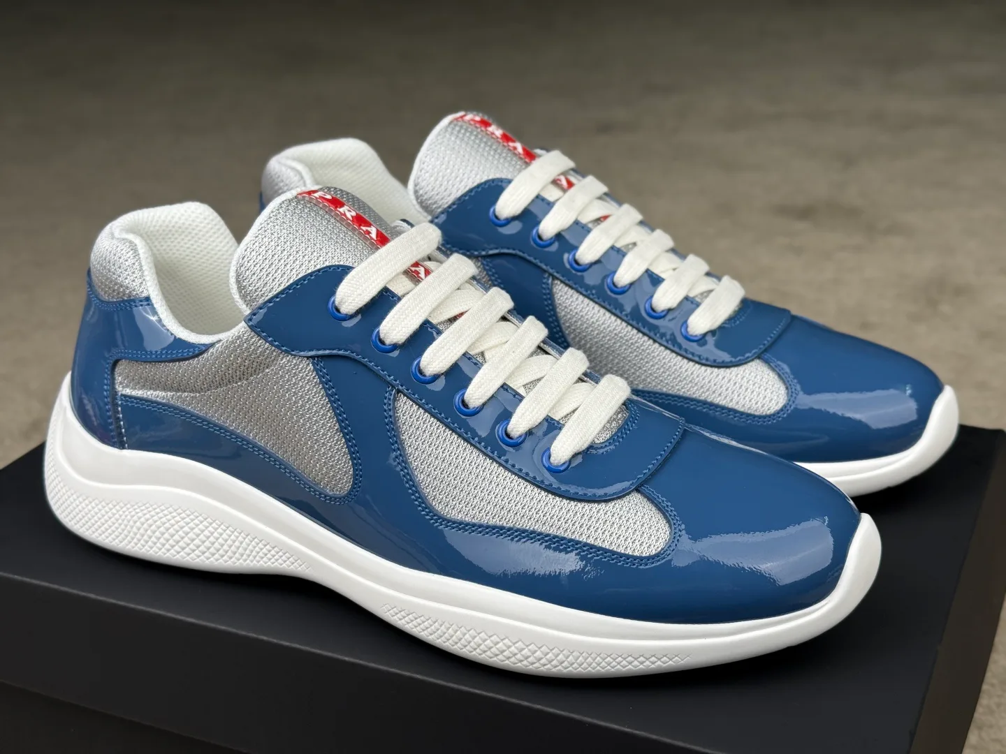 Кроссовки Женские Prada 12730867