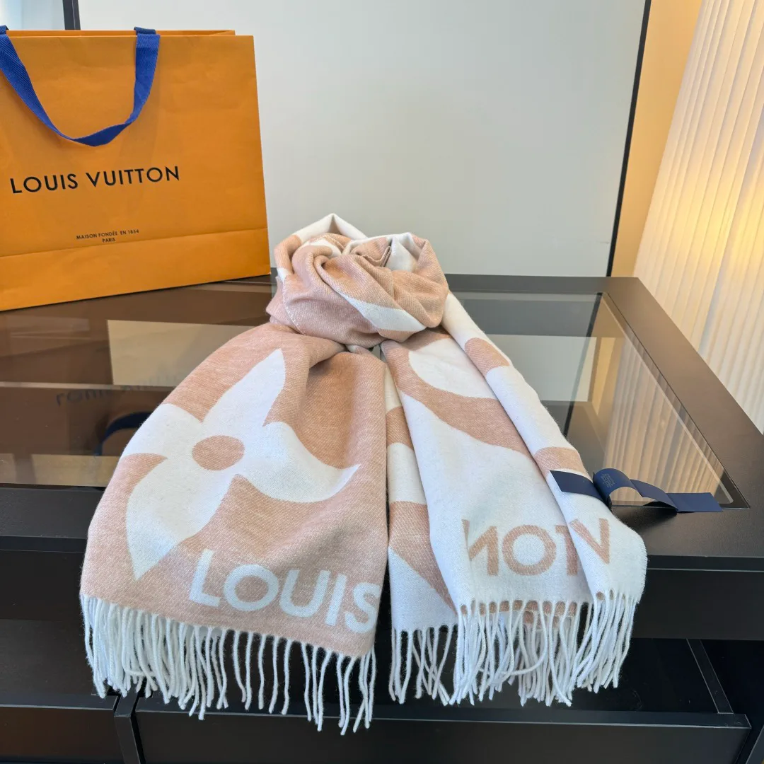 Шарфы Louis Vuitton 18627241