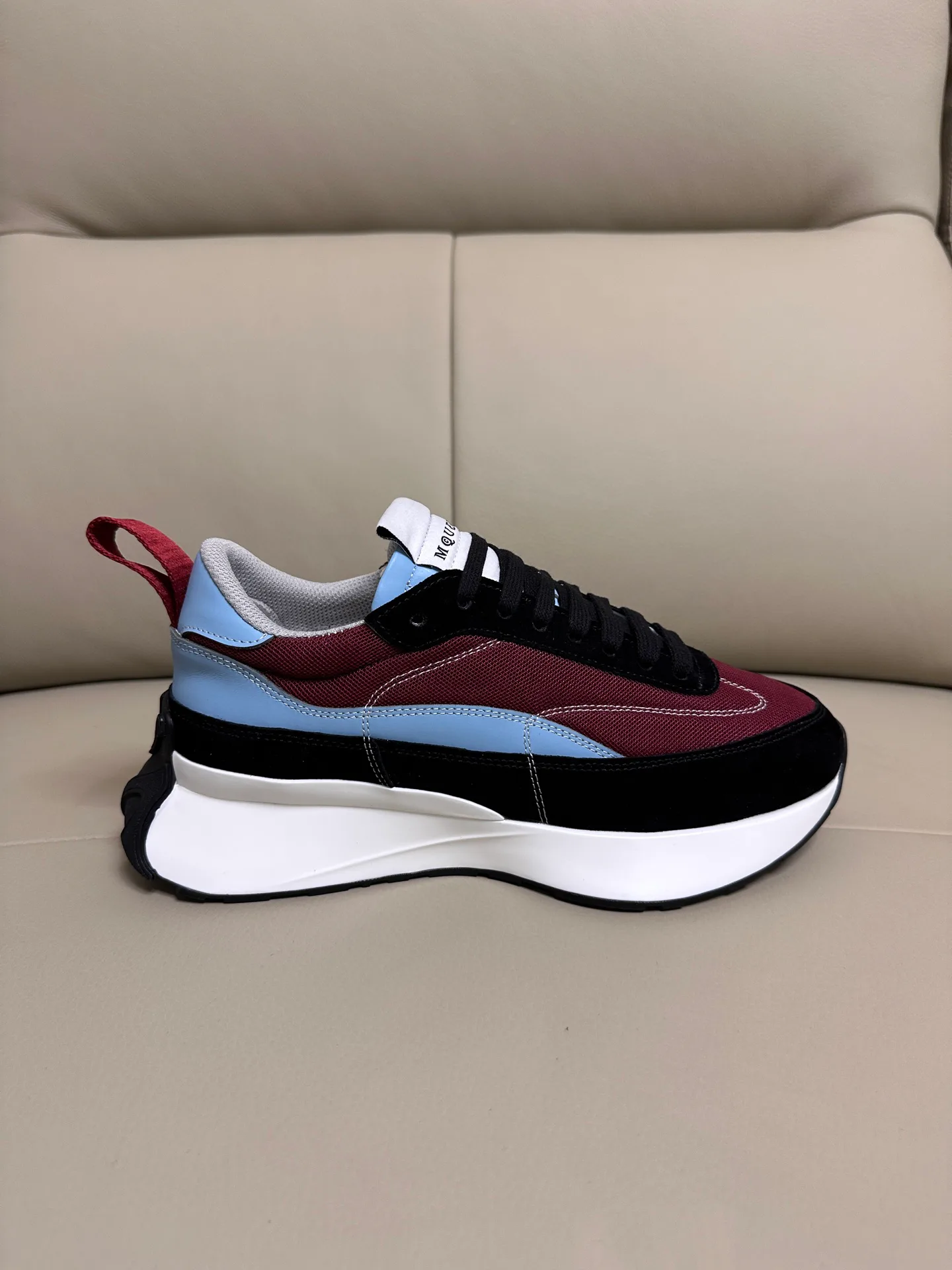 Кроссовки Женские Alexander Mcqueen 18616739