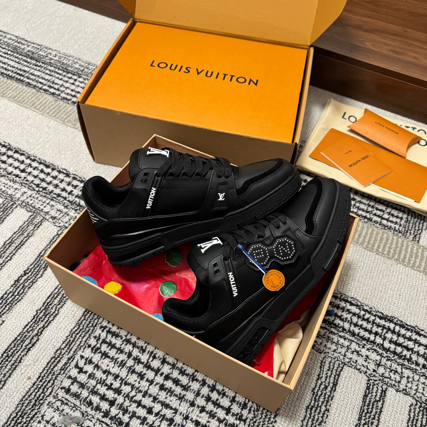 Кроссовки Женские Louis Vuitton 1546787