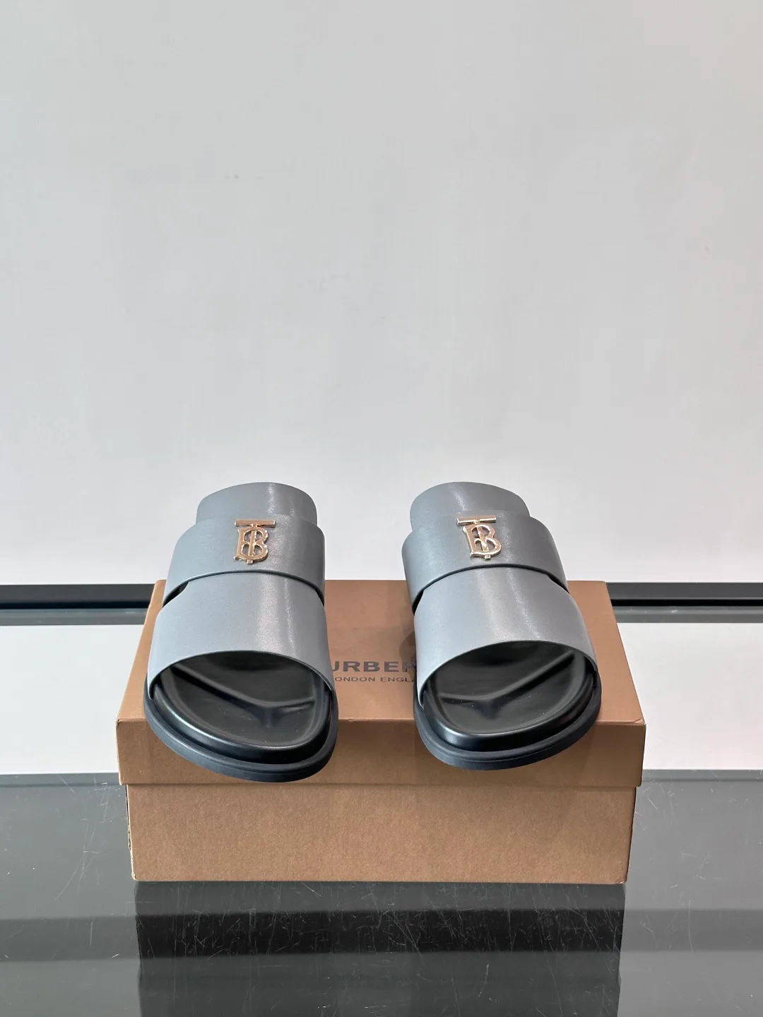 Сандалии Мужские Burberry 13546899