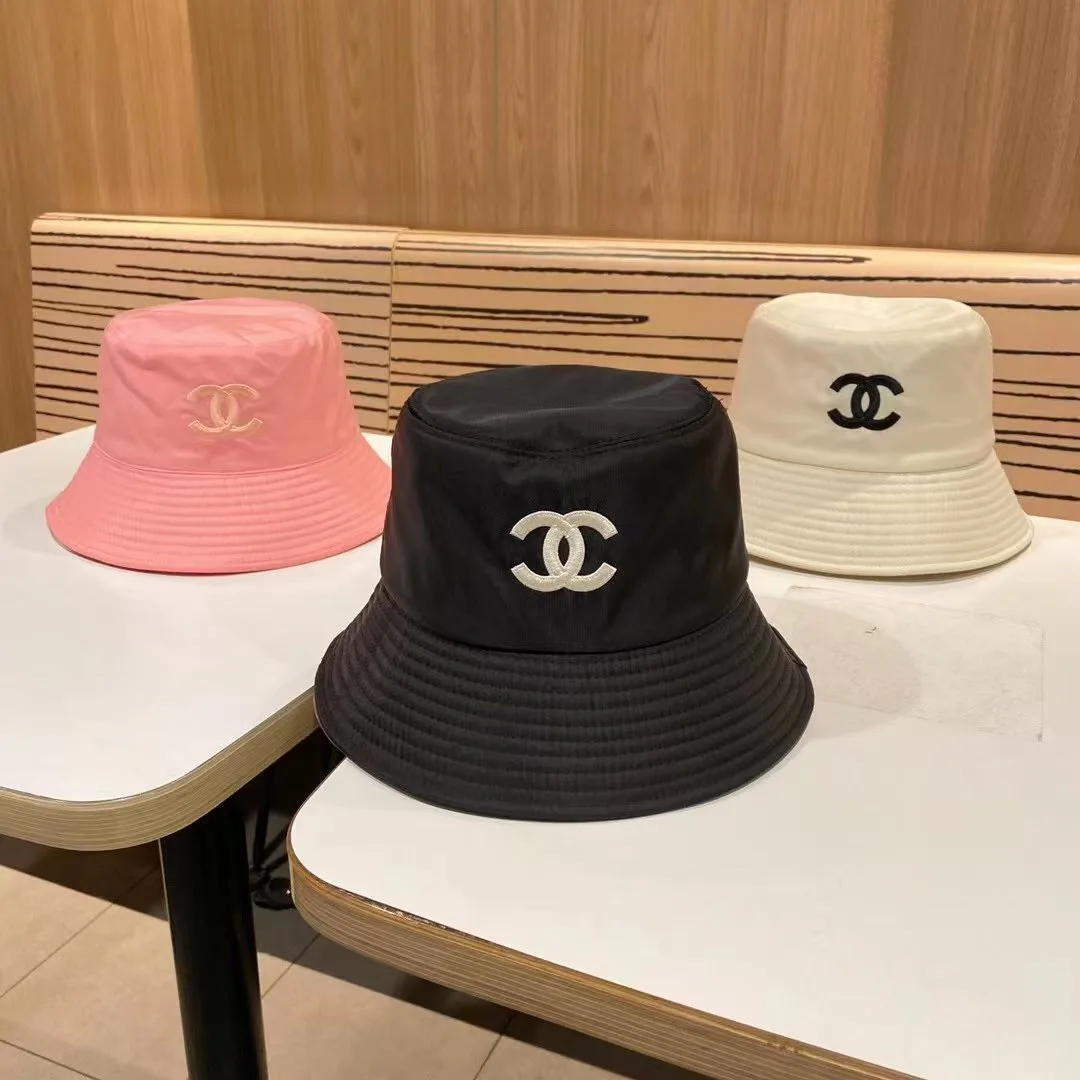 Головные Уборы Chanel 13353808