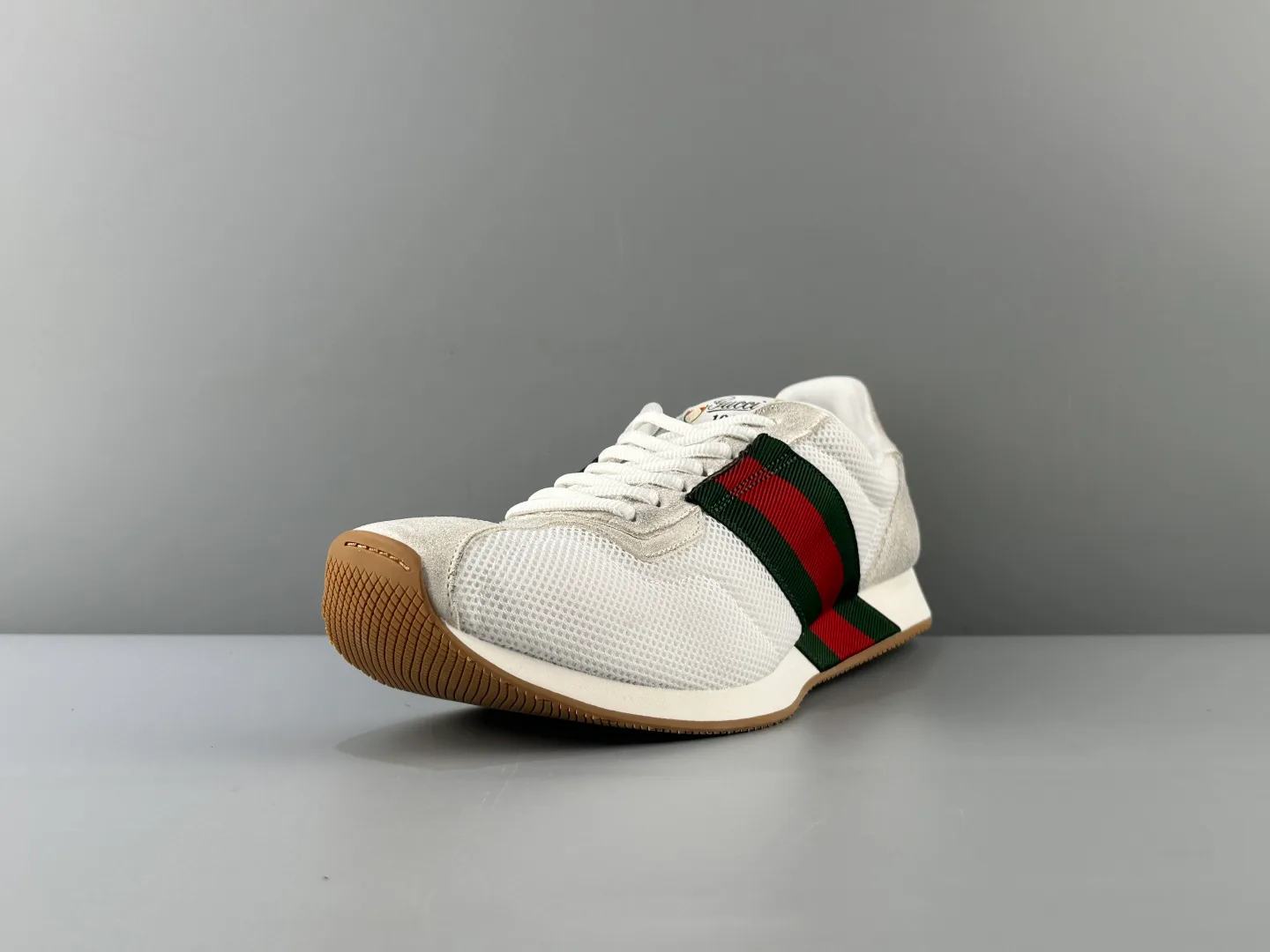 Кроссовки Женские Gucci 18583681