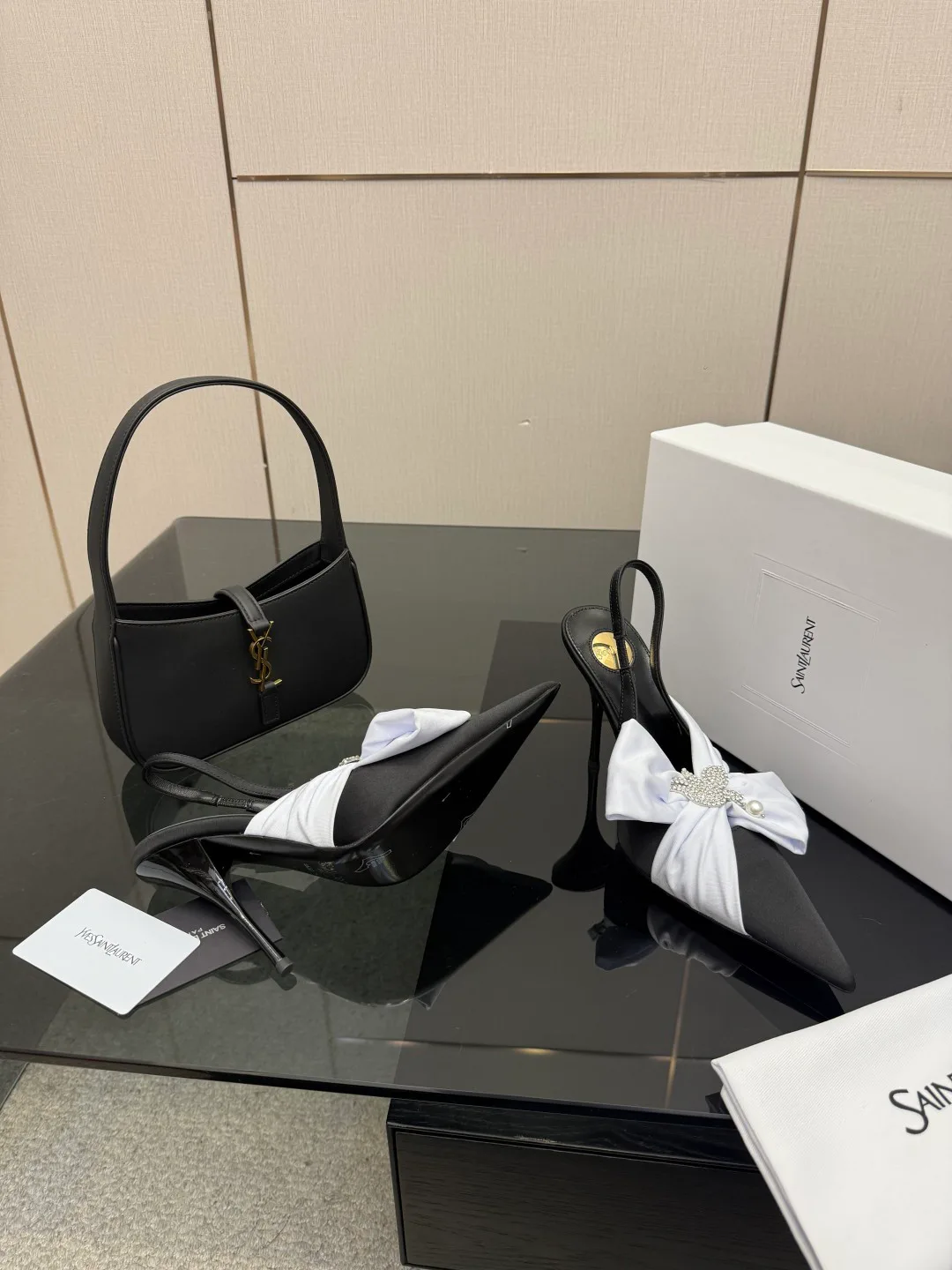 Туфли Женские Saint Laurent 2597136