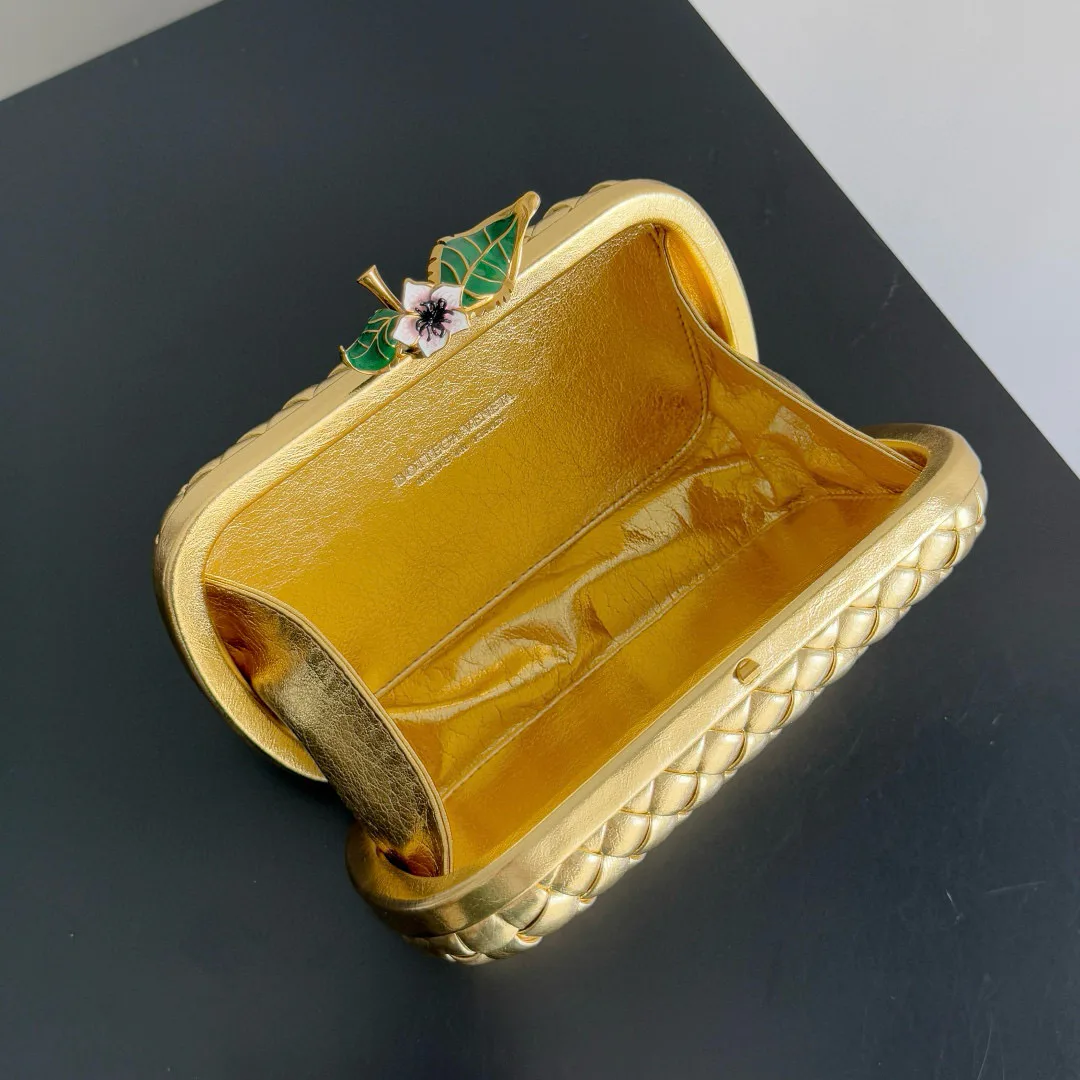 Клатчи Женские Bottega Veneta 154300