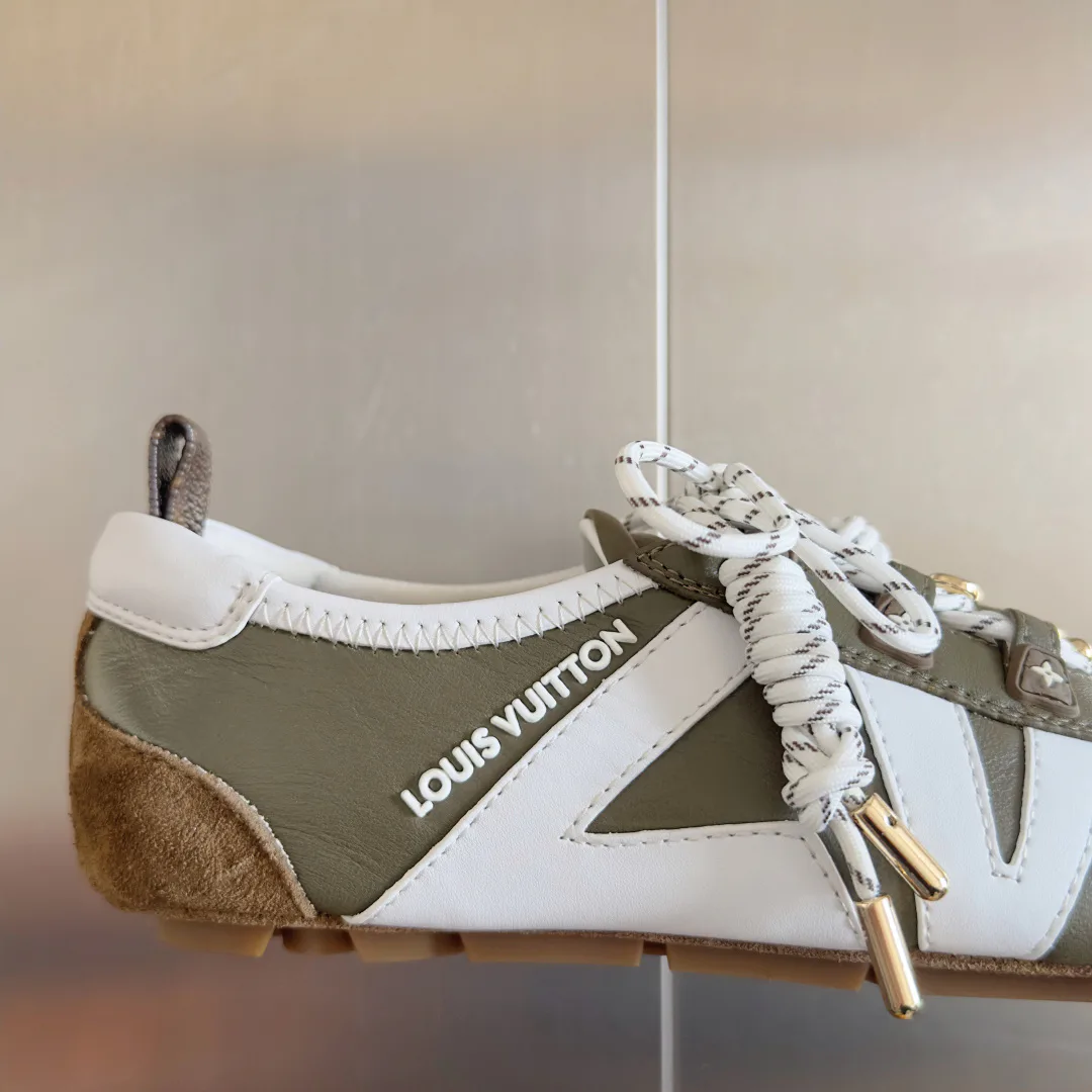 Кроссовки Женские Louis Vuitton 3134392