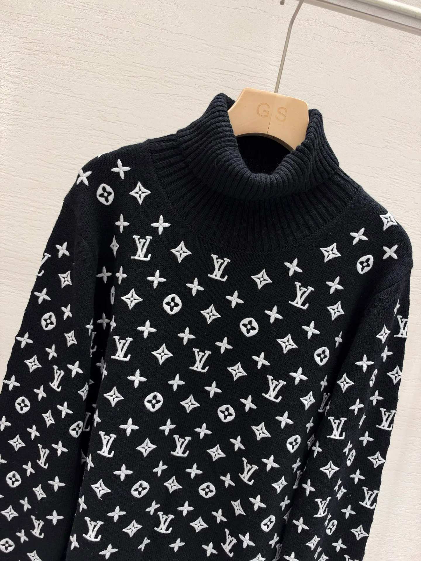 Джемперы И Свитеры Женские Louis Vuitton 19690344