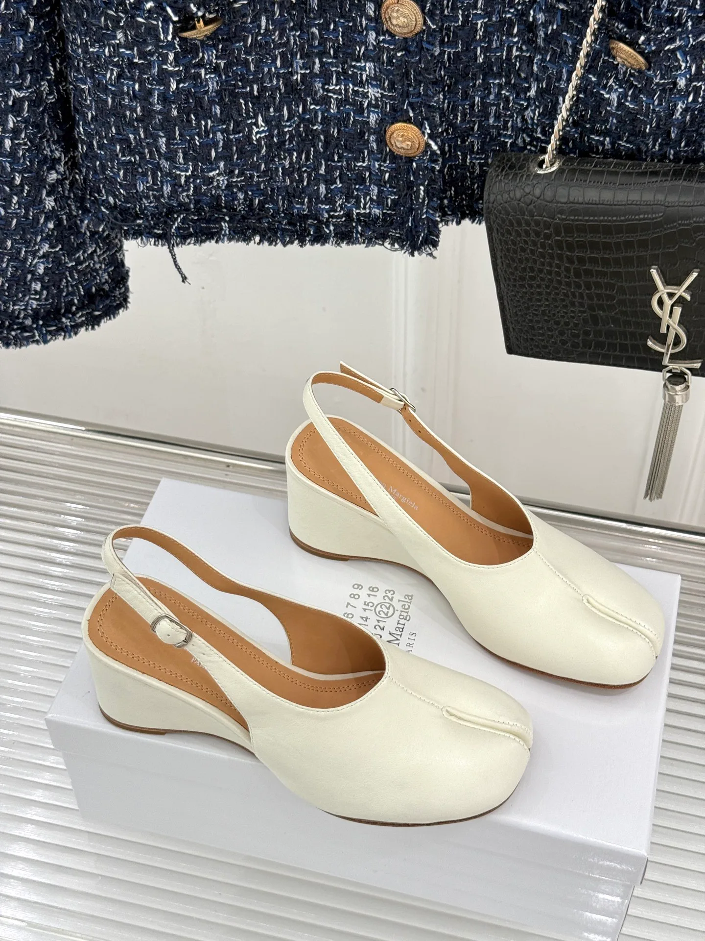 Босоножки Женские Maison Margiela 17646514