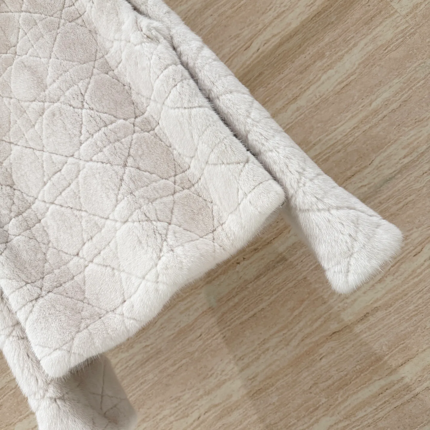 Шубы Женские Christian Dior 2772586