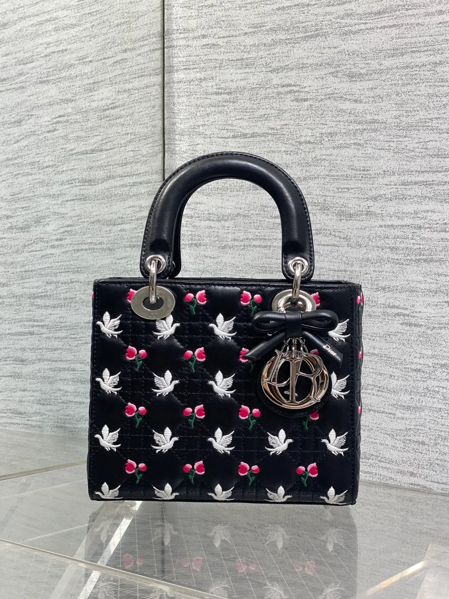 Классические Сумки Женские Christian Dior 17601334