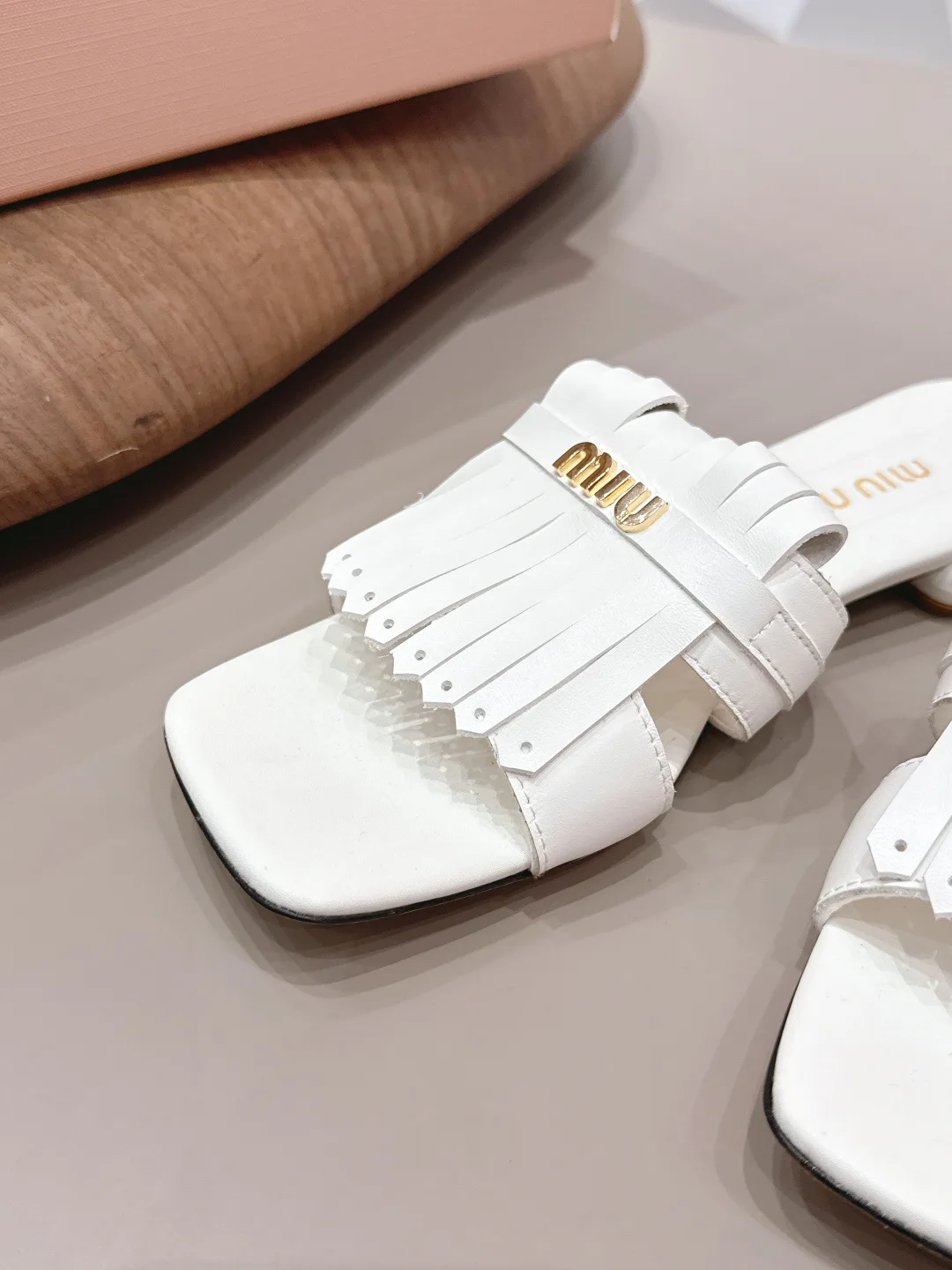 Босоножки Женские Miu Miu 10065987