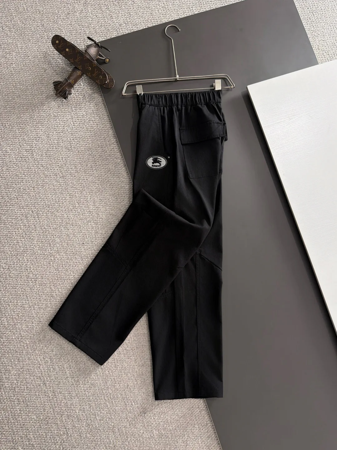 Брюки Мужские Burberry 17557497