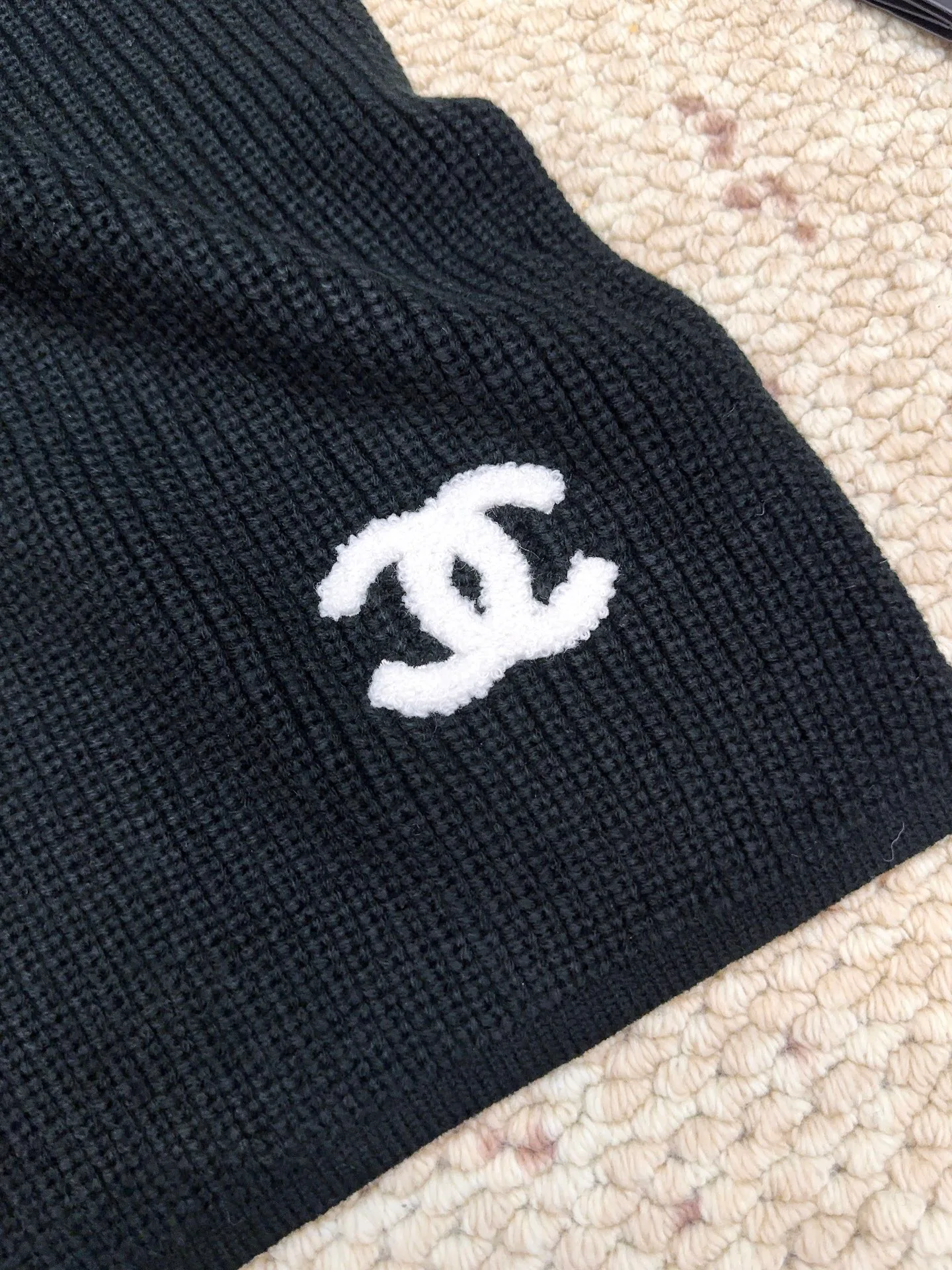 Шарфы Chanel 18105420