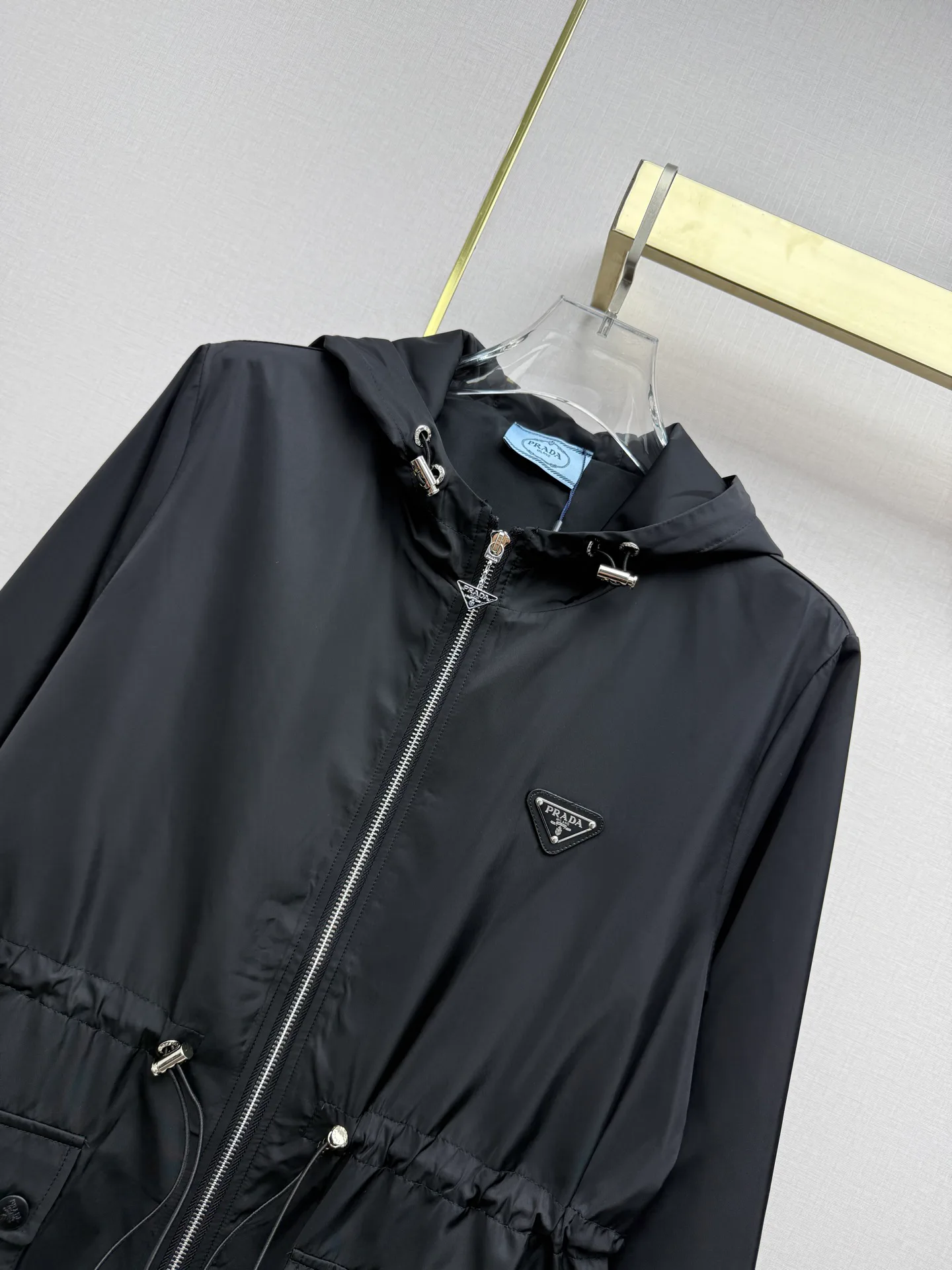 Куртки И Пуховики Женские Prada 17953149