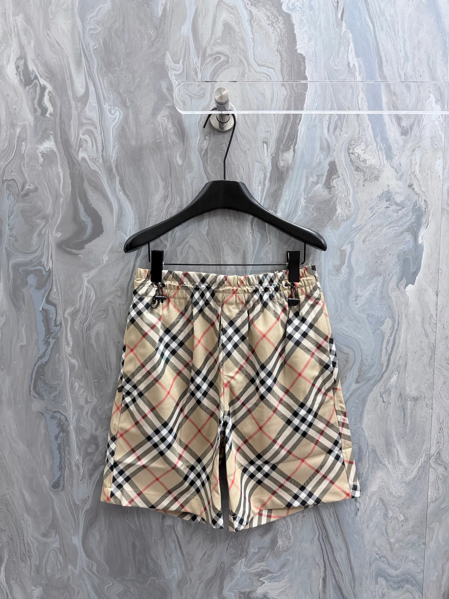 Шорты Мужские Burberry 13554832