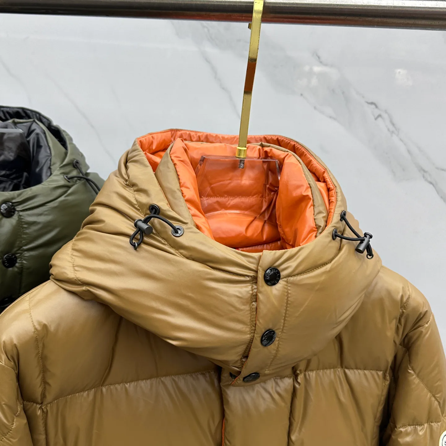 Куртки И Пуховики Мужские Moncler 2237474