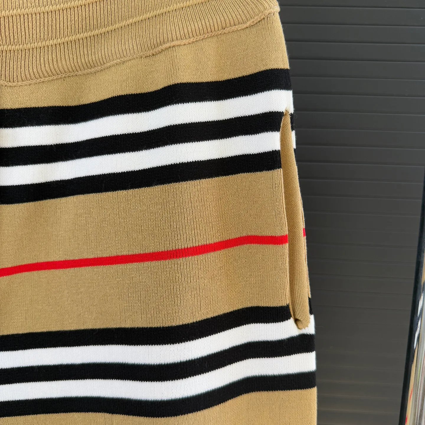 Шорты Женские Burberry 10952475