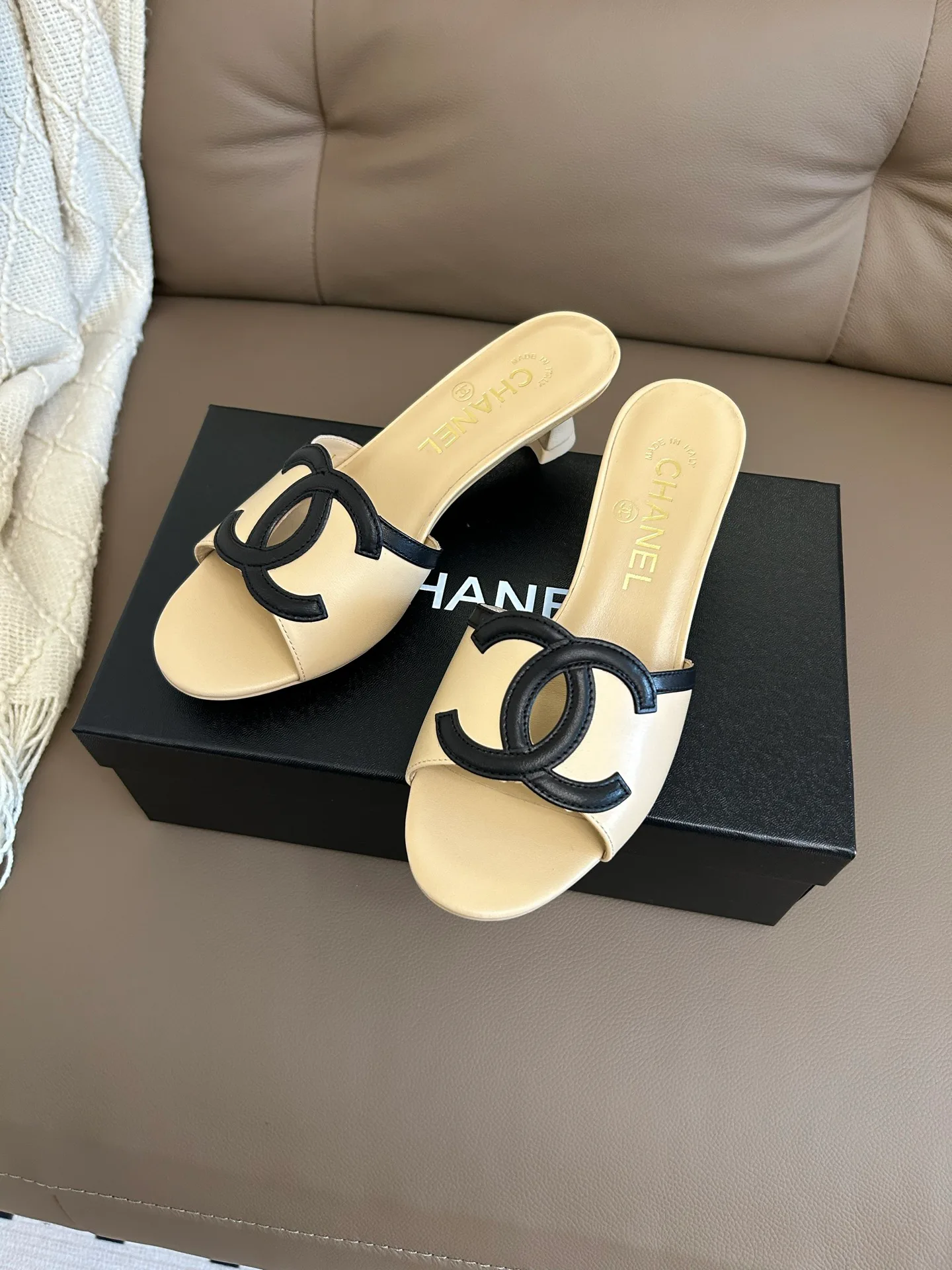Туфли Женские Chanel 13108939