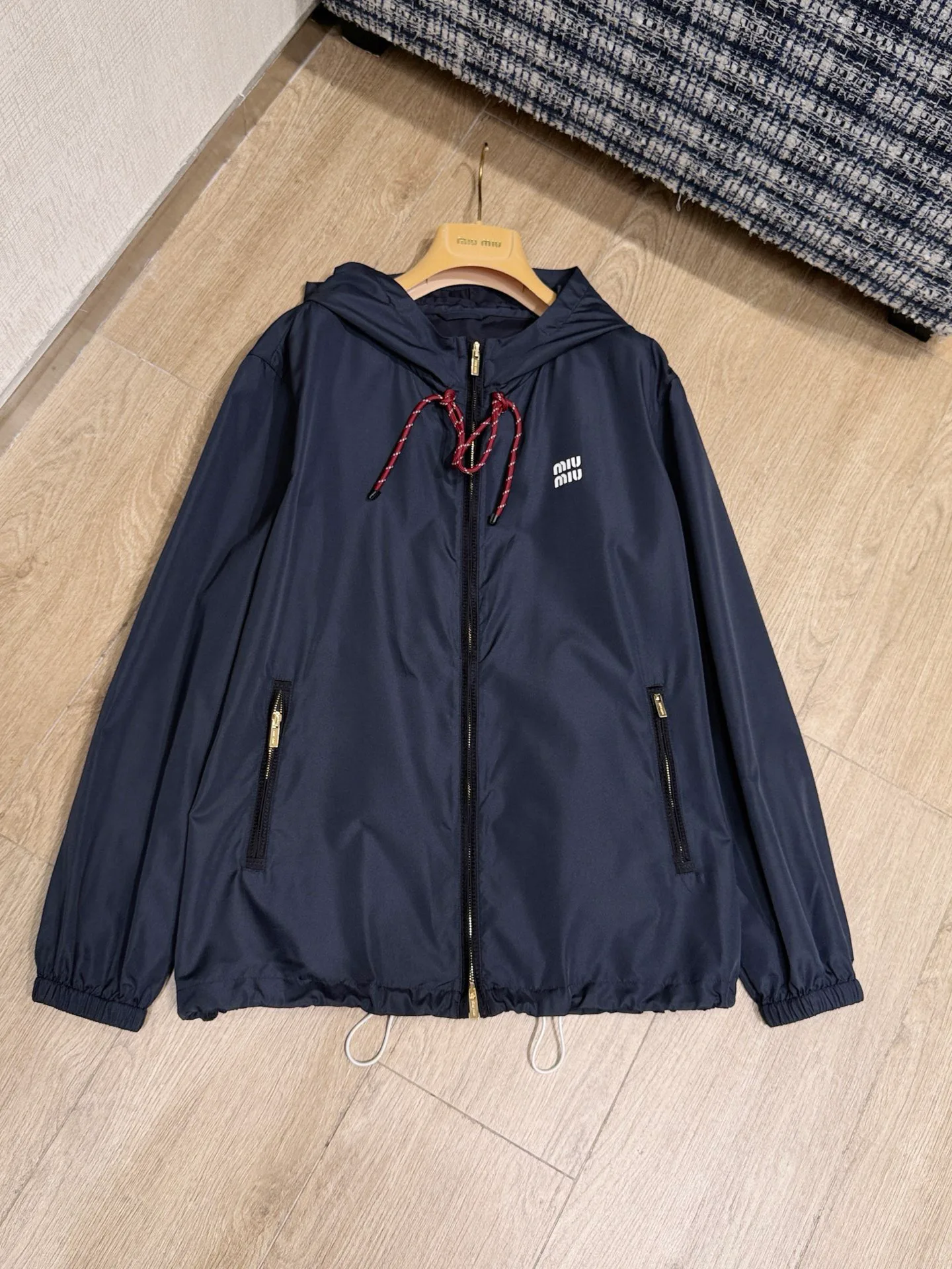 Куртки И Пуховики Женские Miu Miu 11444756