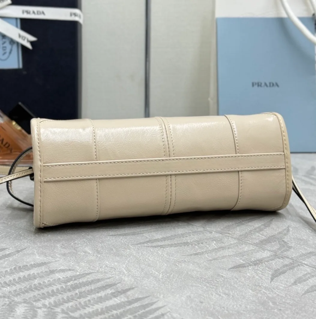 Сумки На Ремне Женские Prada 11682130