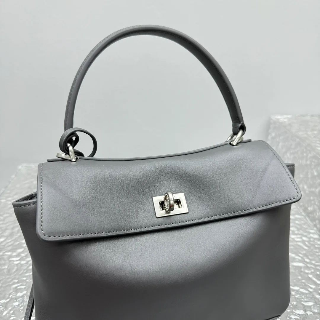 Классические Сумки Женские Balenciaga 11524774