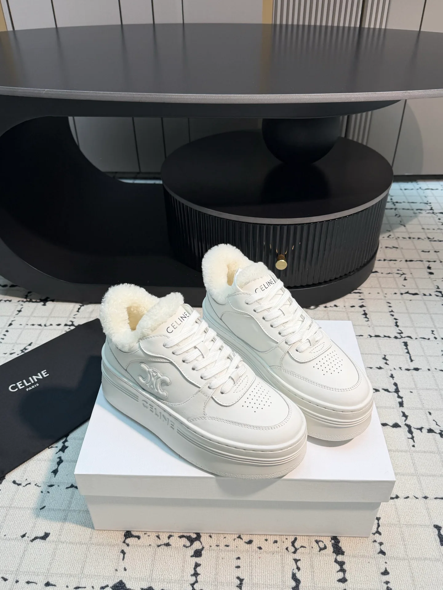 Кроссовки Женские Celine 18547326