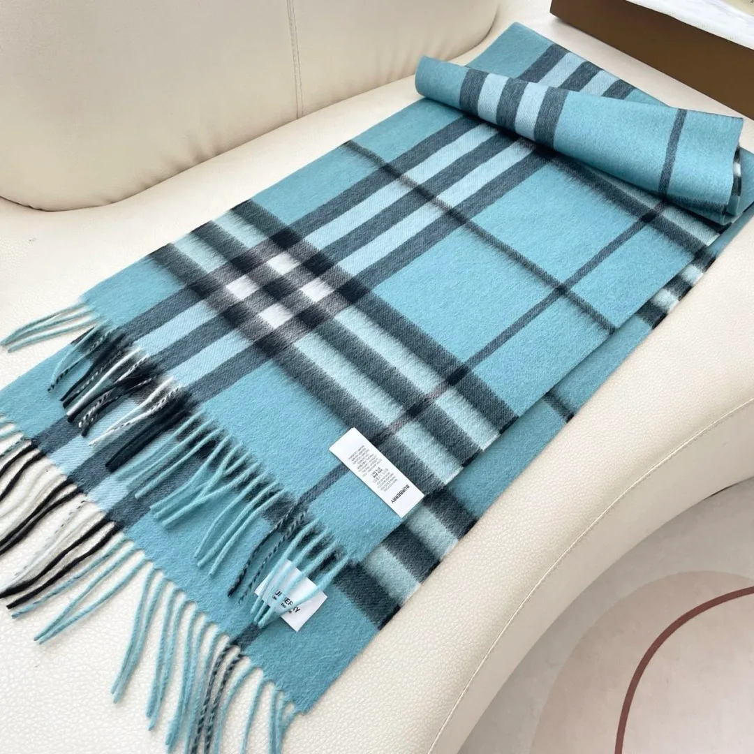 Шарфы Burberry 752710