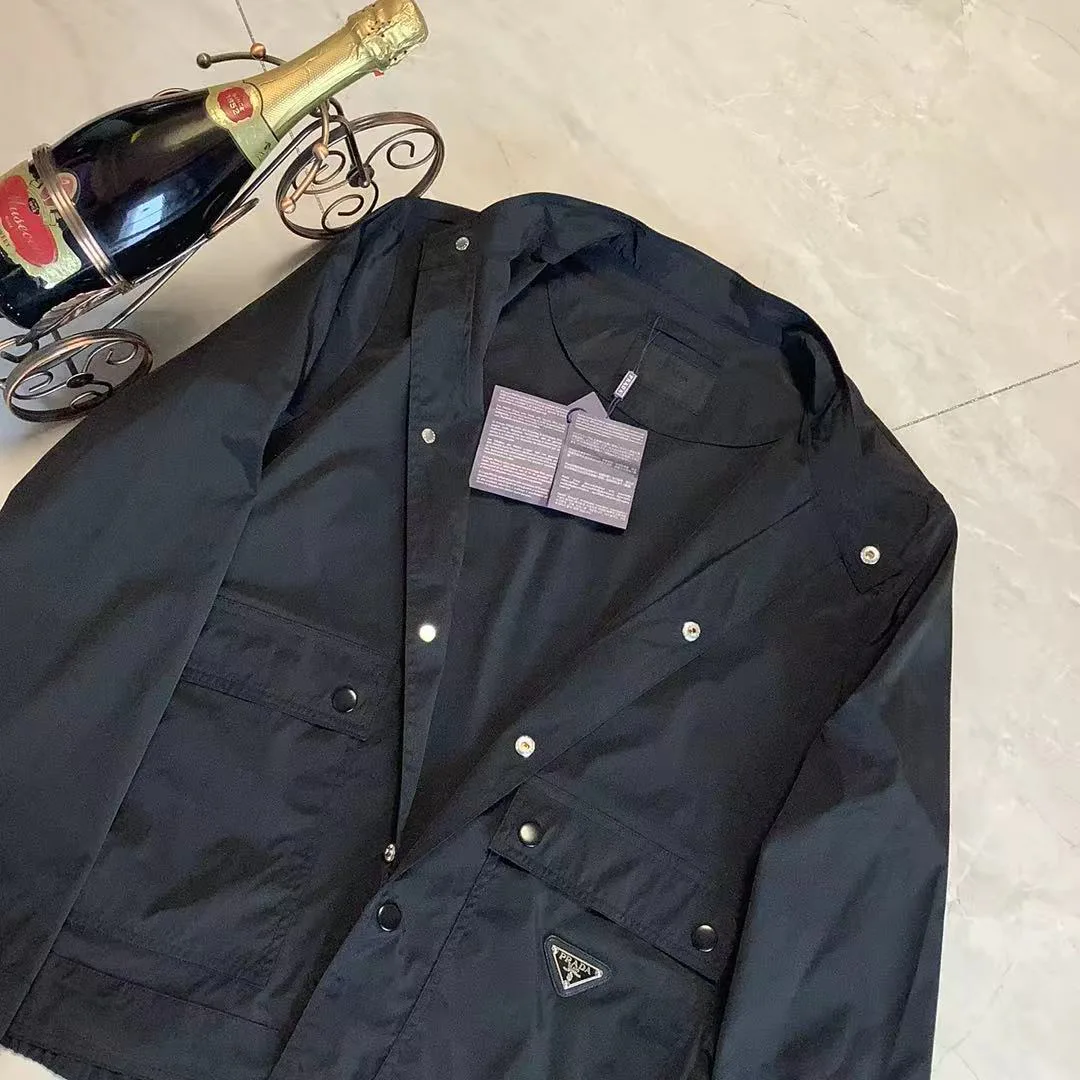 Куртки И Пуховики Мужские Prada 11763332