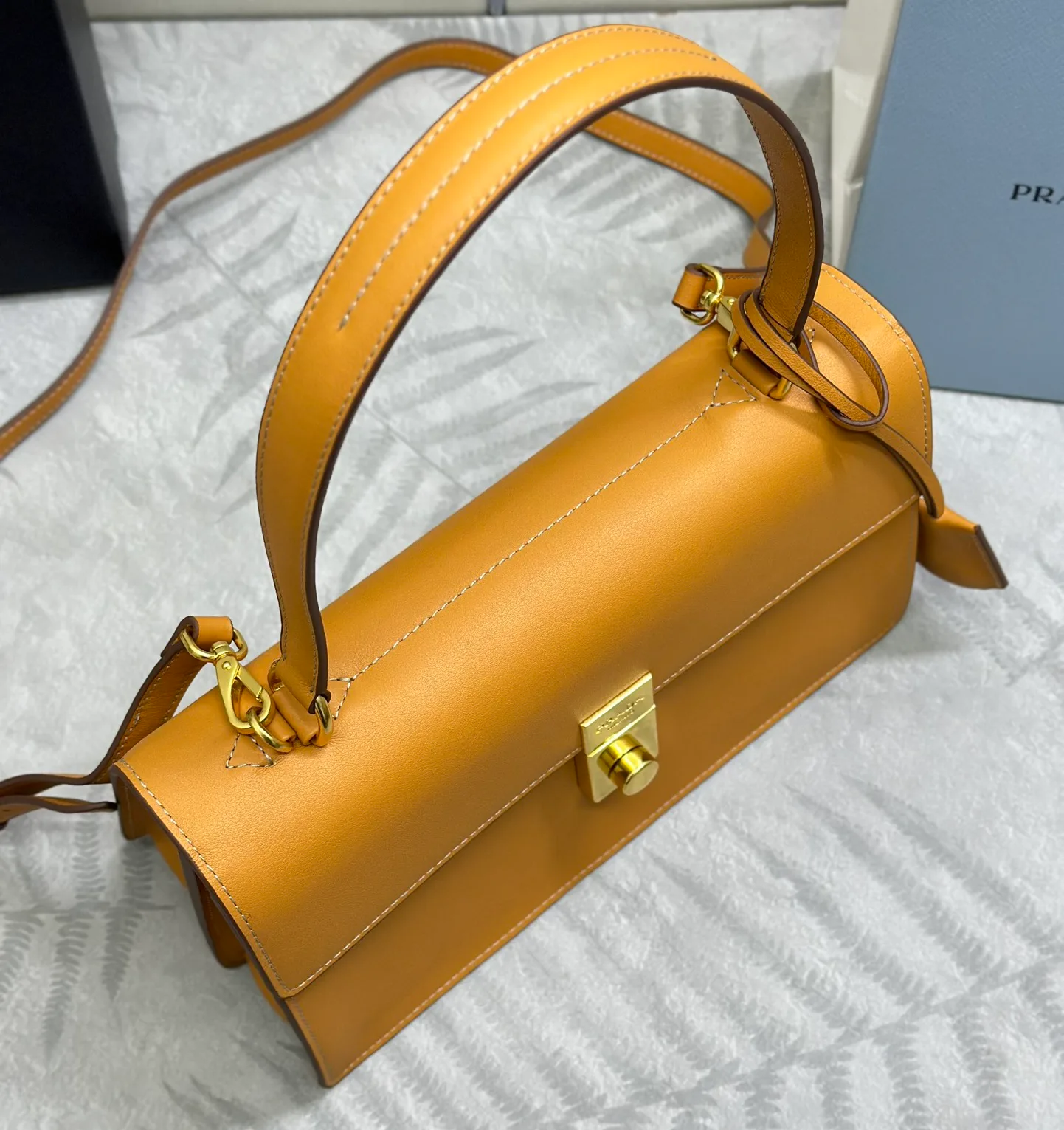 Сумки На Ремне Женские Prada 11462441