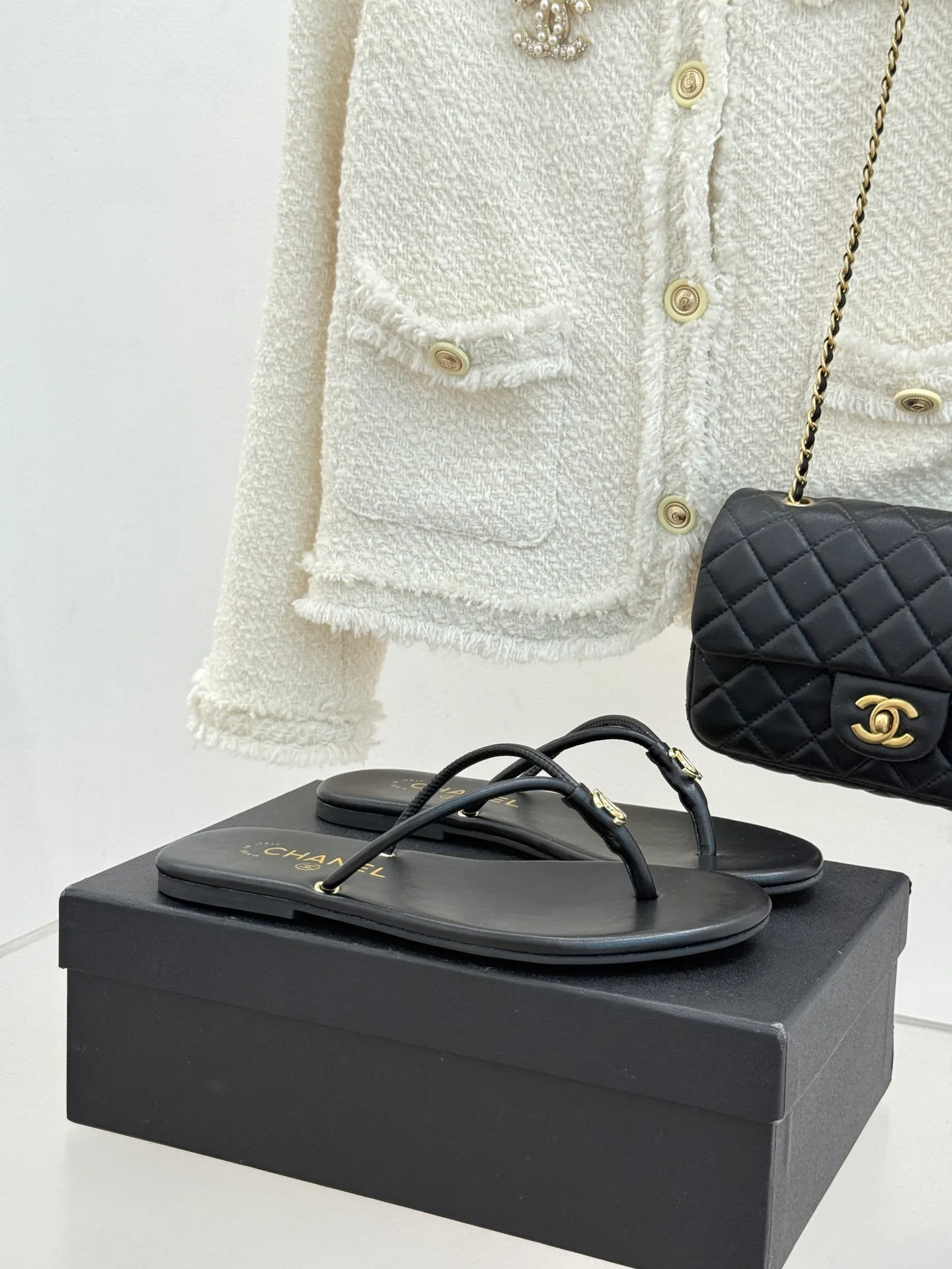 Шлепанцы Женские Chanel 11646705